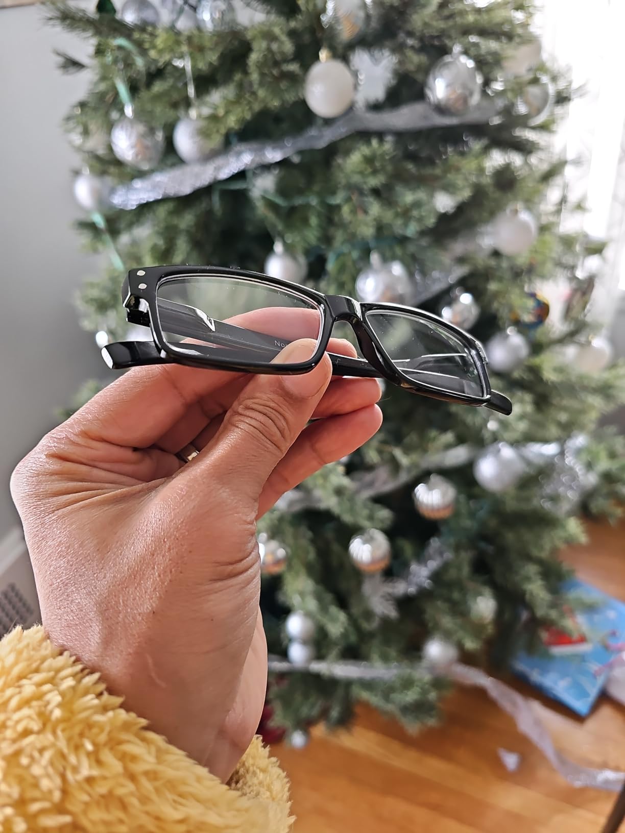 NORPERWIS Reading Glasses 5 Pairs Quality Readers Spring Hinge Glasses for Reading for Men and Women (5BLACK, 1.50) customer photo 1