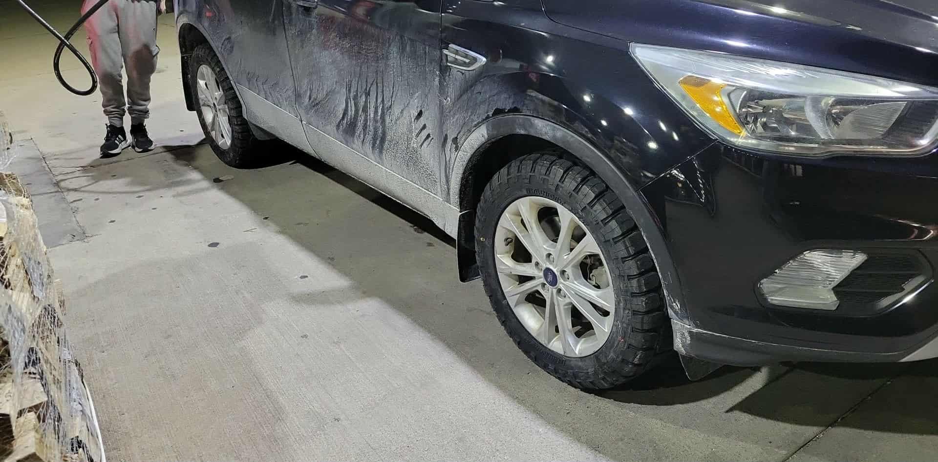 Delinte DX-20 Bandit X/T 225/65R17 102H SL All Weather 17 inch Extreme Terrain Tire customer photo 1
