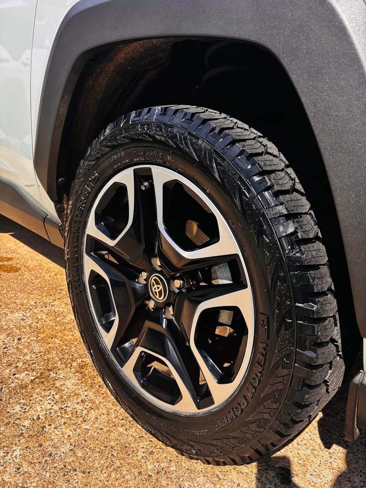 Venom Power Trail Hunter ATS 225/65R17 106H XL 17 inch All Terrain Tire customer photo 1