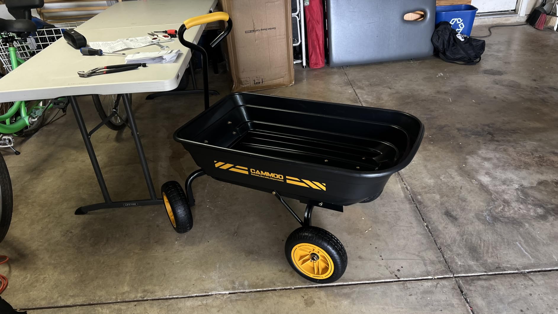 CAMMOO 10-in NO-Flat Tires 600lb Garden Dump Cart 4 Cu.Ft. Wheelbarrow | Garden Wagon Quick-Release Dumping Garden Cart Virgin Polypropylene - Not Recycled Material for Landscaping Gardening customer photo 2