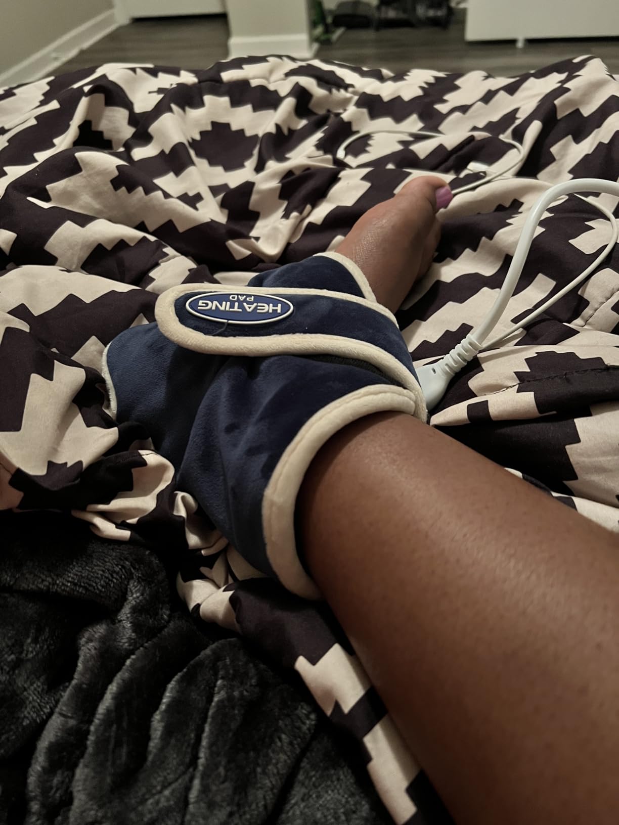 CAMECO 86℉-158℉ Heated Gloves for Arthritis Hand Pain Relief, 30s Heat Up Hand Heating Pad for Fingers & Wrists, Electric Hand Warmers Heated Mittens for Women Men, Auto Shut Off customer photo 1