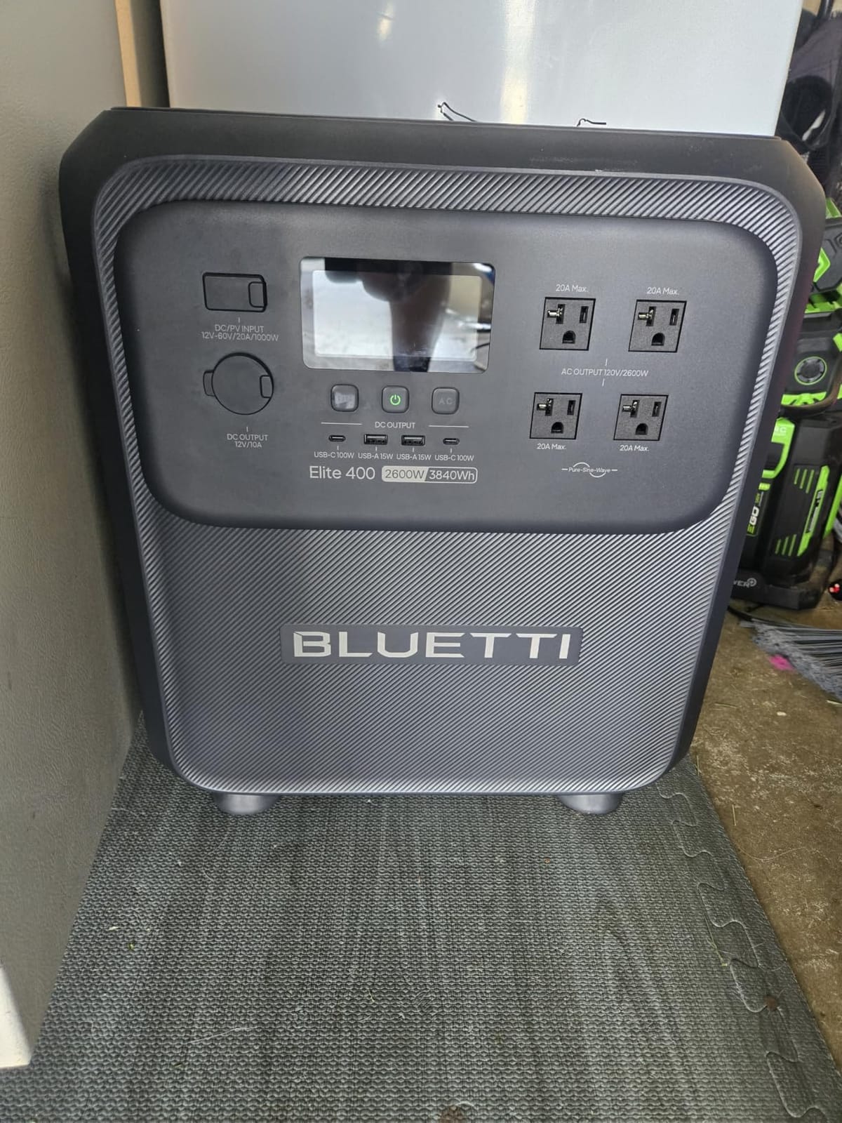 BLUETTI Elite 400 Portable Power Station 3840Wh LiFePO4 Battery 2600W customer photo 1