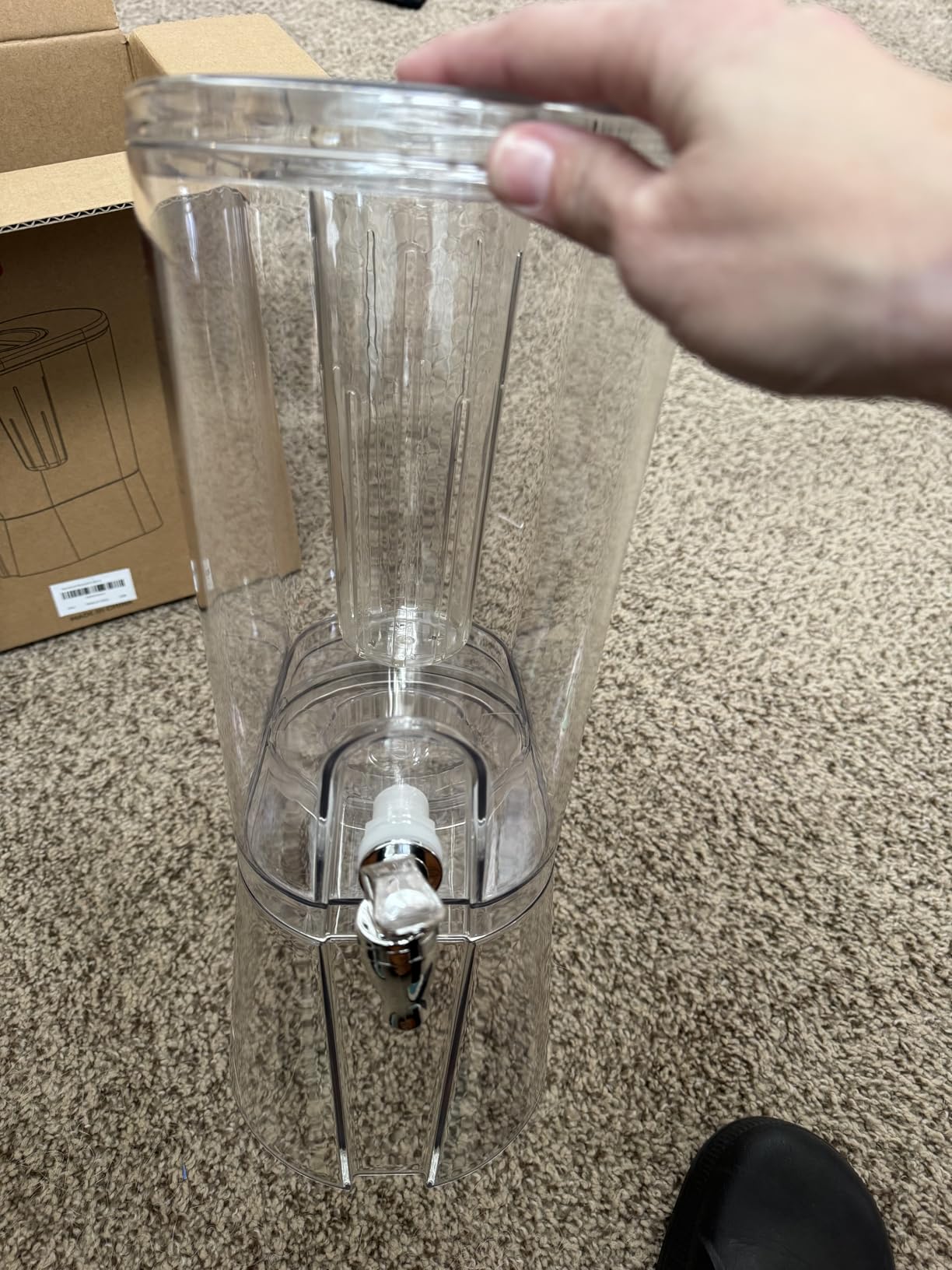 Lifewit 2 Gal Drink Dispenser with Leak-Proof Spigot & Fruit Infuser 2 Pcs customer photo 1