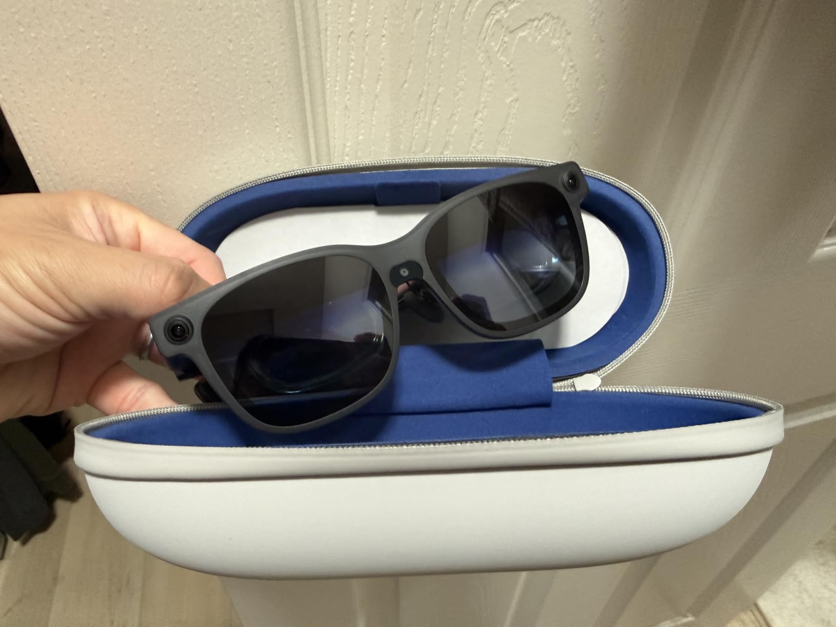 VITURE Luma Ultra XR/AR Glasses, 152'' Ultra Sharp Display,1500 Nits, 6DoF customer photo 2