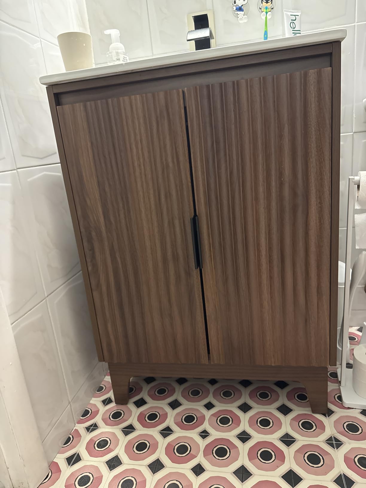 VINGLI 24 Inch Bathroom Vanity with Sink, Mid Century Modern Fluted Vanity Cabinet with Ceramic Basin, Small Free Standing Combo for Powder Room, Soft Close Doors, Natural Oak customer photo 1