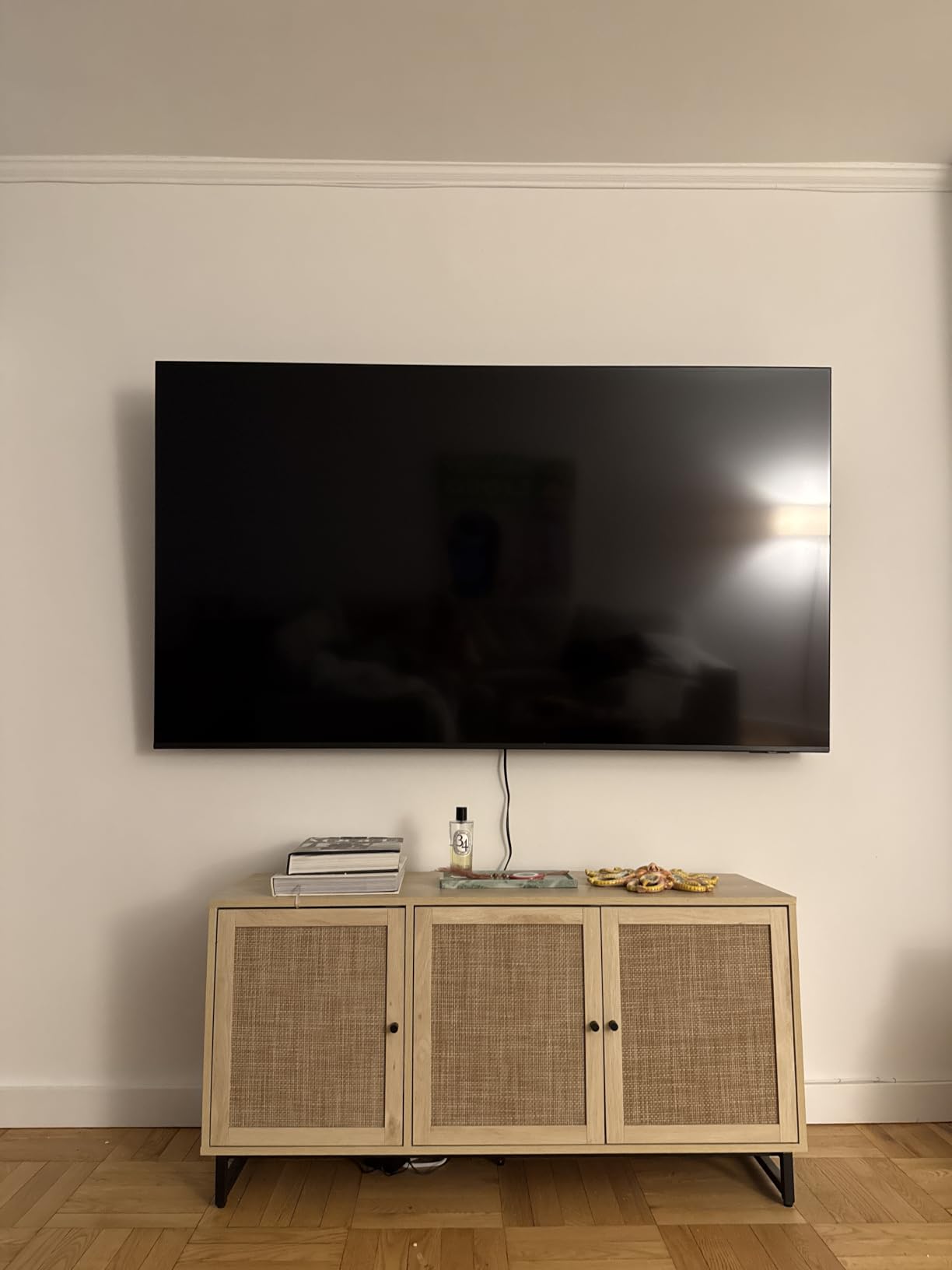 Samsung 65-Inch Class M70H Series Mini LED 4K Smart TV (2026 Model) with Samsung Vision AI Companion, Motion Xcelerator 120Hz customer photo 2