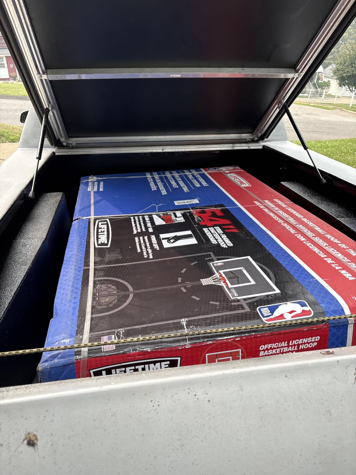 Lifetime NBA Portable Basketball Hoop, 54 Inch Steel-Framed Shatterproof Backboard, Adjustable Height 7.5-10 Ft, Power Lift Adjust, Base with Wheels, Slam-It Pro Rim customer photo 1