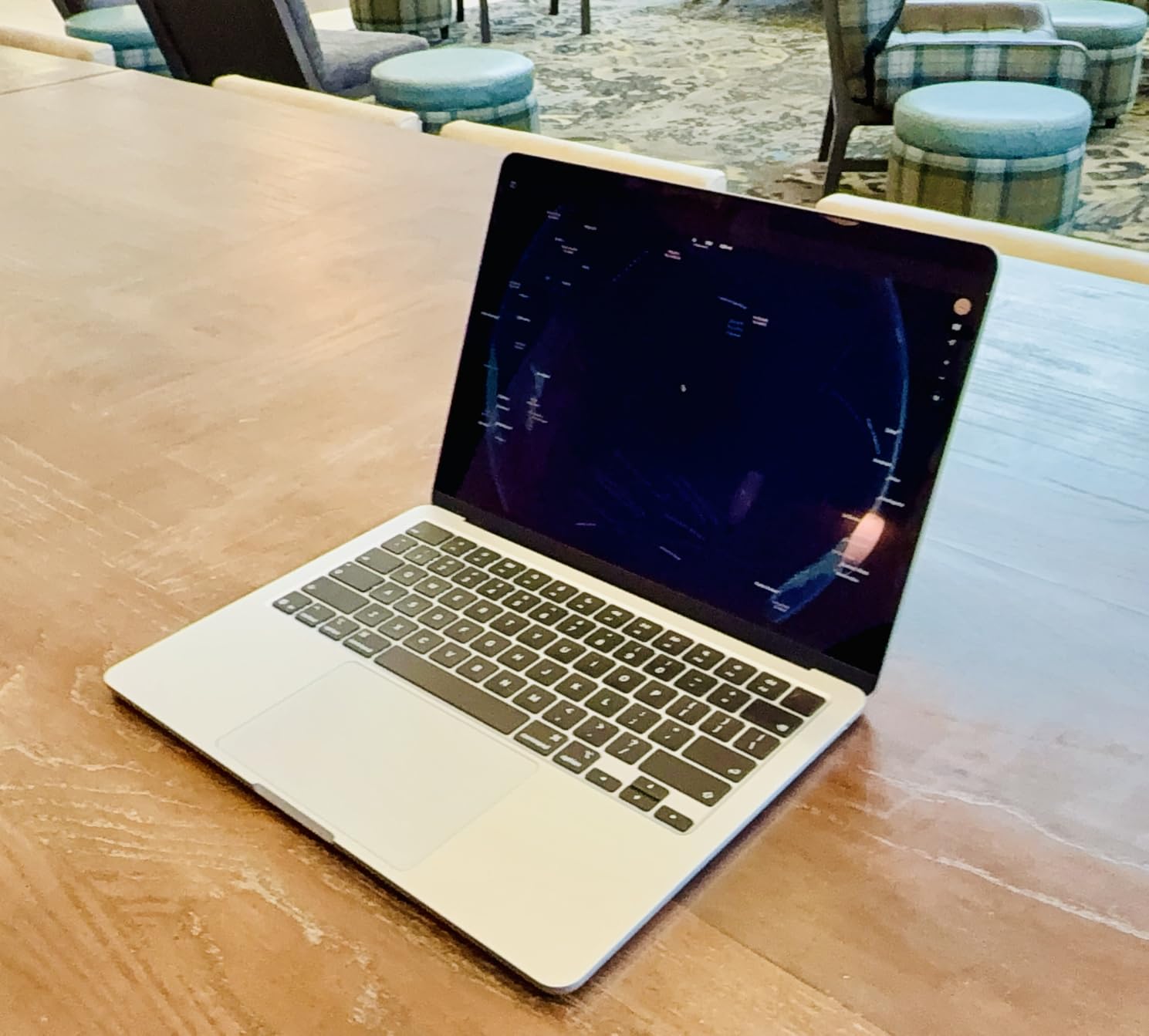 Apple 2026 MacBook Air 13-inch Laptop with M5 chip: Built for AI, 13.6-inch Liquid Retina Display, 16GB Unified Memory, 512GB SSD, 12MP Center Stage Camera, Touch ID, Wi-Fi 7; Sky Blue customer photo 2