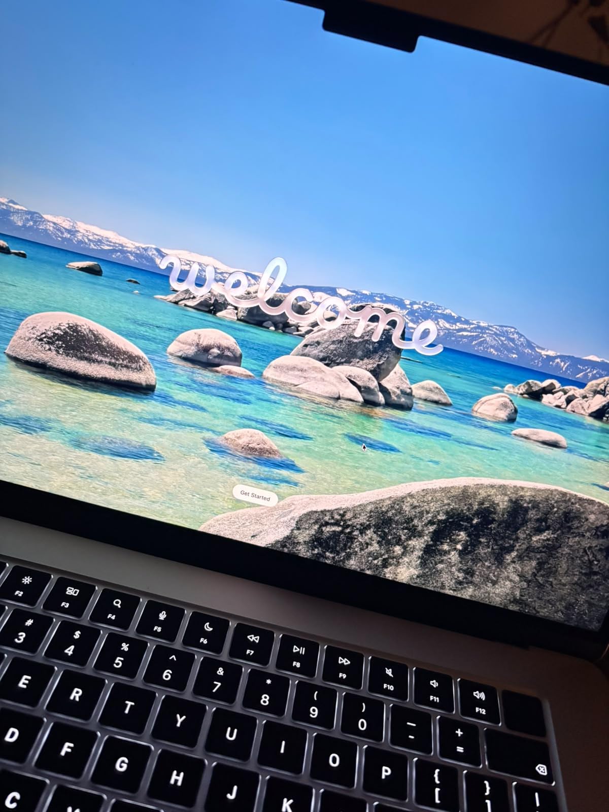 Apple 2026 MacBook Air 15-inch Laptop with M5 chip: Built for AI, 15.3-inch Liquid Retina Display, 16GB Unified Memory, 512GB SSD, 12MP Center Stage Camera, Touch ID, Wi-Fi 7; Starlight customer photo 2