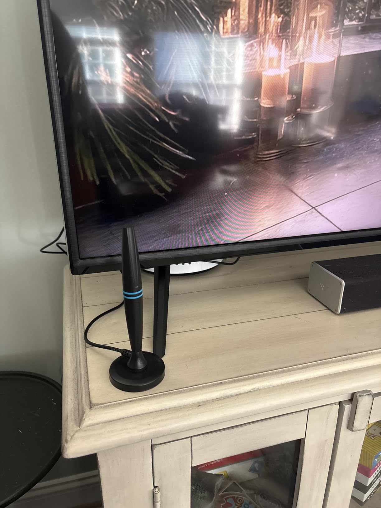 TV Antenna for Smart TV Indoor, TV Antenna for Local Channels | Support 4K 1080p with Signal Booster Antenna TV Digital HD Indoor & Outdoor-Cylindrical Antenna customer photo 2
