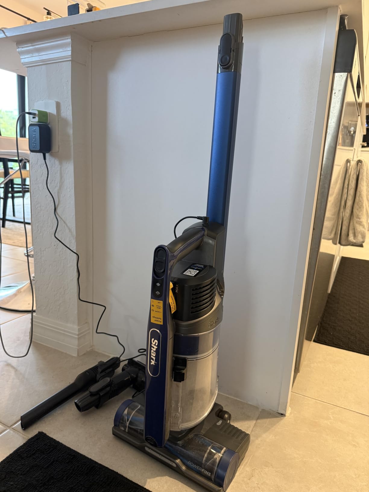 Shark Cordless Pet, Cordless Lightweight Stick Vacuum Cleaner, IY143H | Self Cleaning Brushroll, 40-Min Runtime, Removable Handheld, XL Dust Cup, Moonlight Blue (2026 Release) customer photo 2