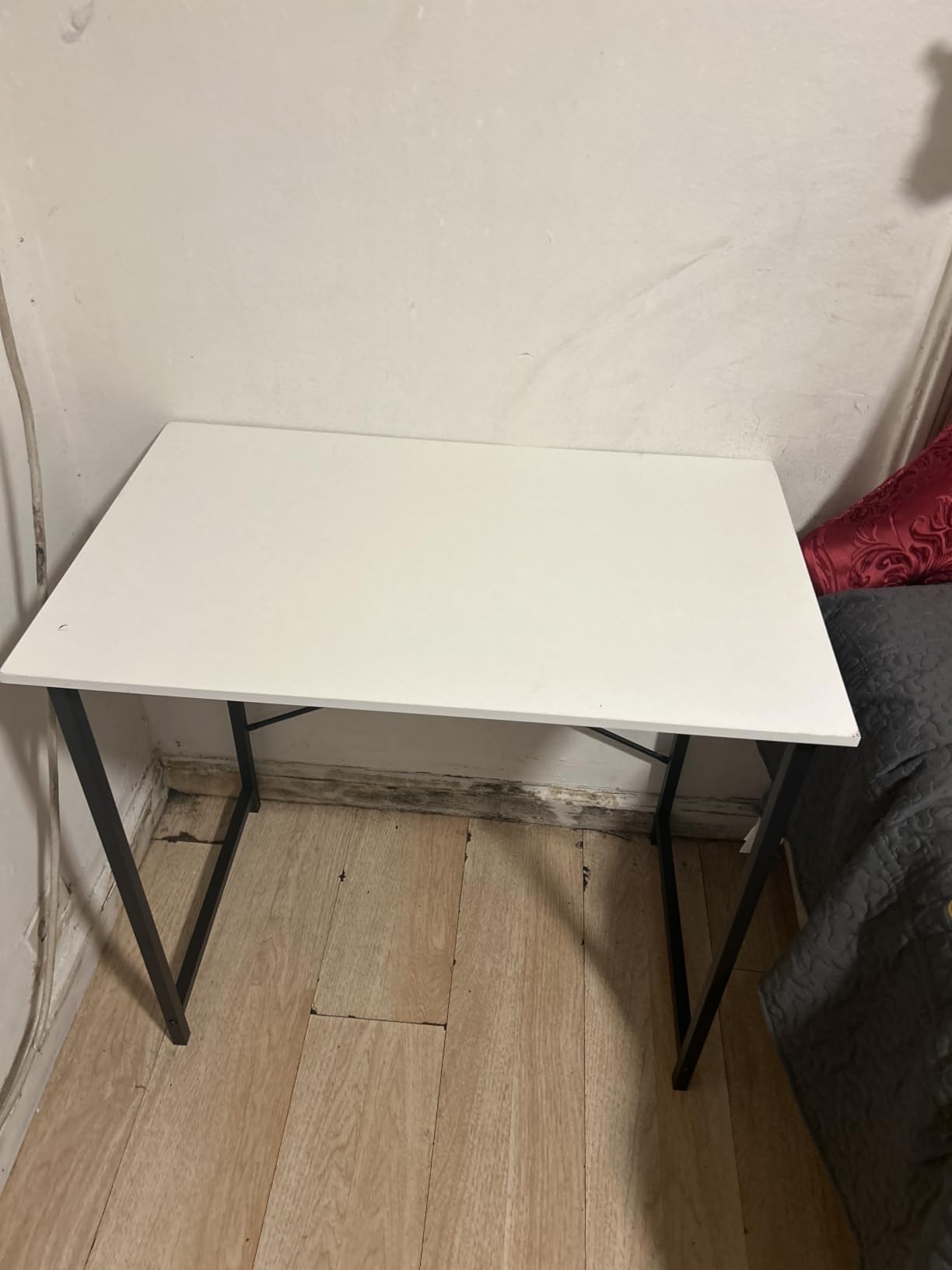 Sweetcrispy 47-Inch Computer Desk for Bedroom, Brown customer photo 2