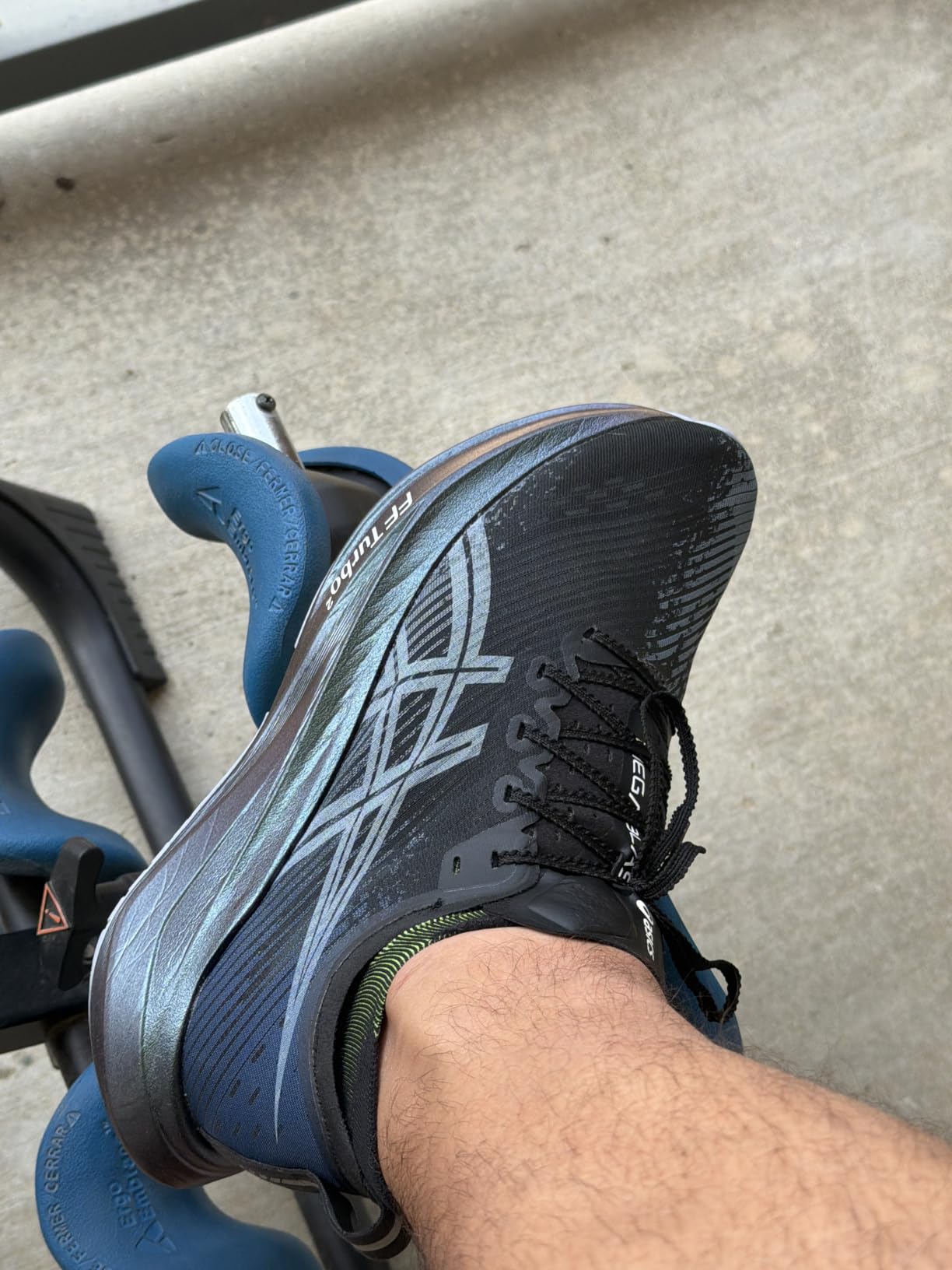 ASICS Unisex MEGABLAST Running Shoes customer photo 2