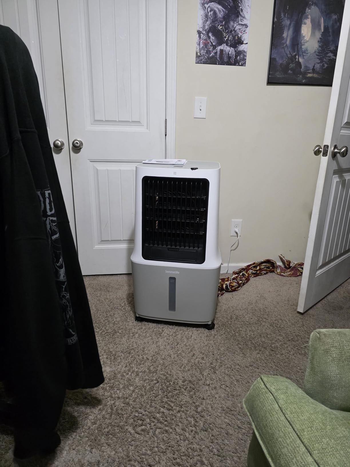 SereneLife Portable Air Cooler with 3200 CFM Power - High-Performance Evaporative Swamp Cooler for Indoor & Outdoor Spaces, 50 L Tank, 60° Oscillation, 12-Hour Timer, Wi-Fi & Remote Control (Black) customer photo 1