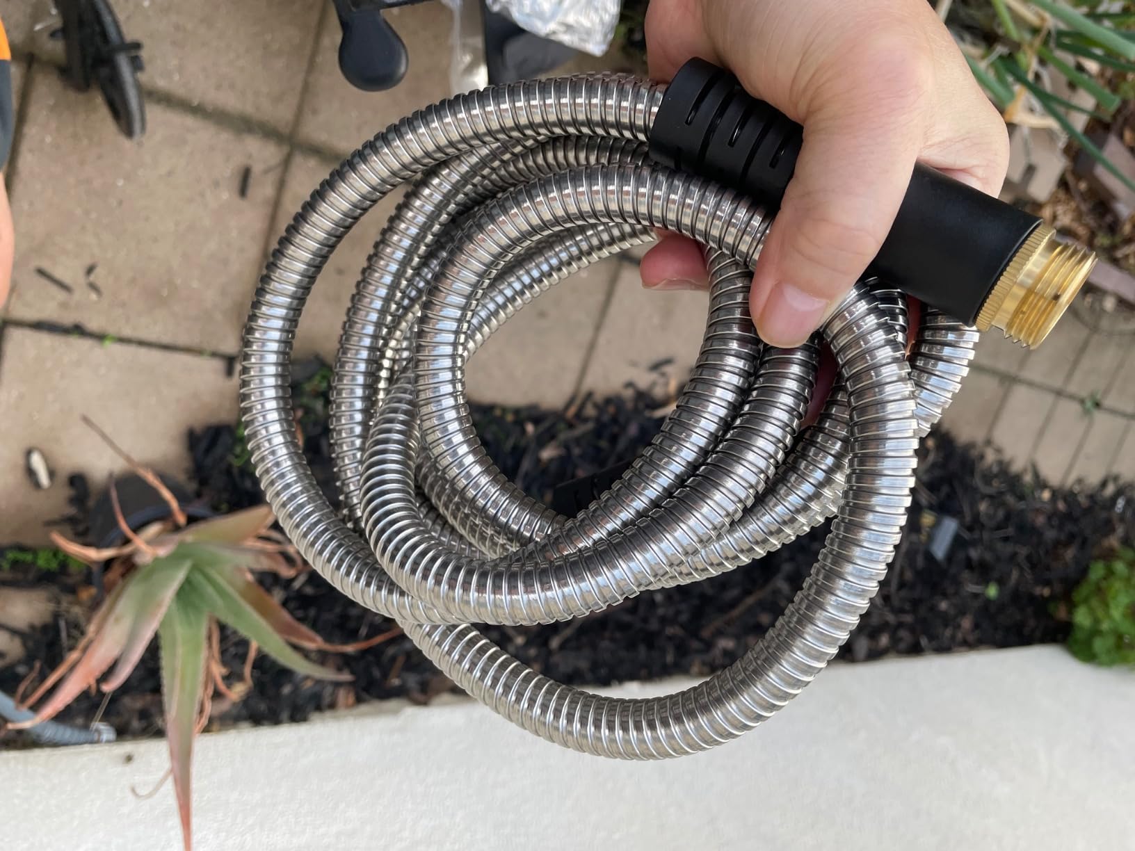 100 ft Expandable Garden Hose - Durable 3750D Fabric, 4-Layer Latex Core, Solid Brass Connectors Expanding Water hoses - 10 Spray Nozzles & Convenient Storage Bag Included customer photo 1