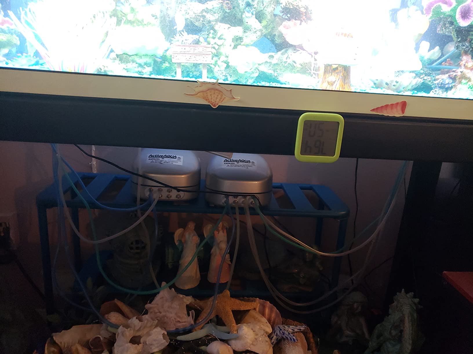 AAPA25L Active Aqua Air Pump, 8 Outlets, 12W, 25 L/Min, 25L, White customer photo 2