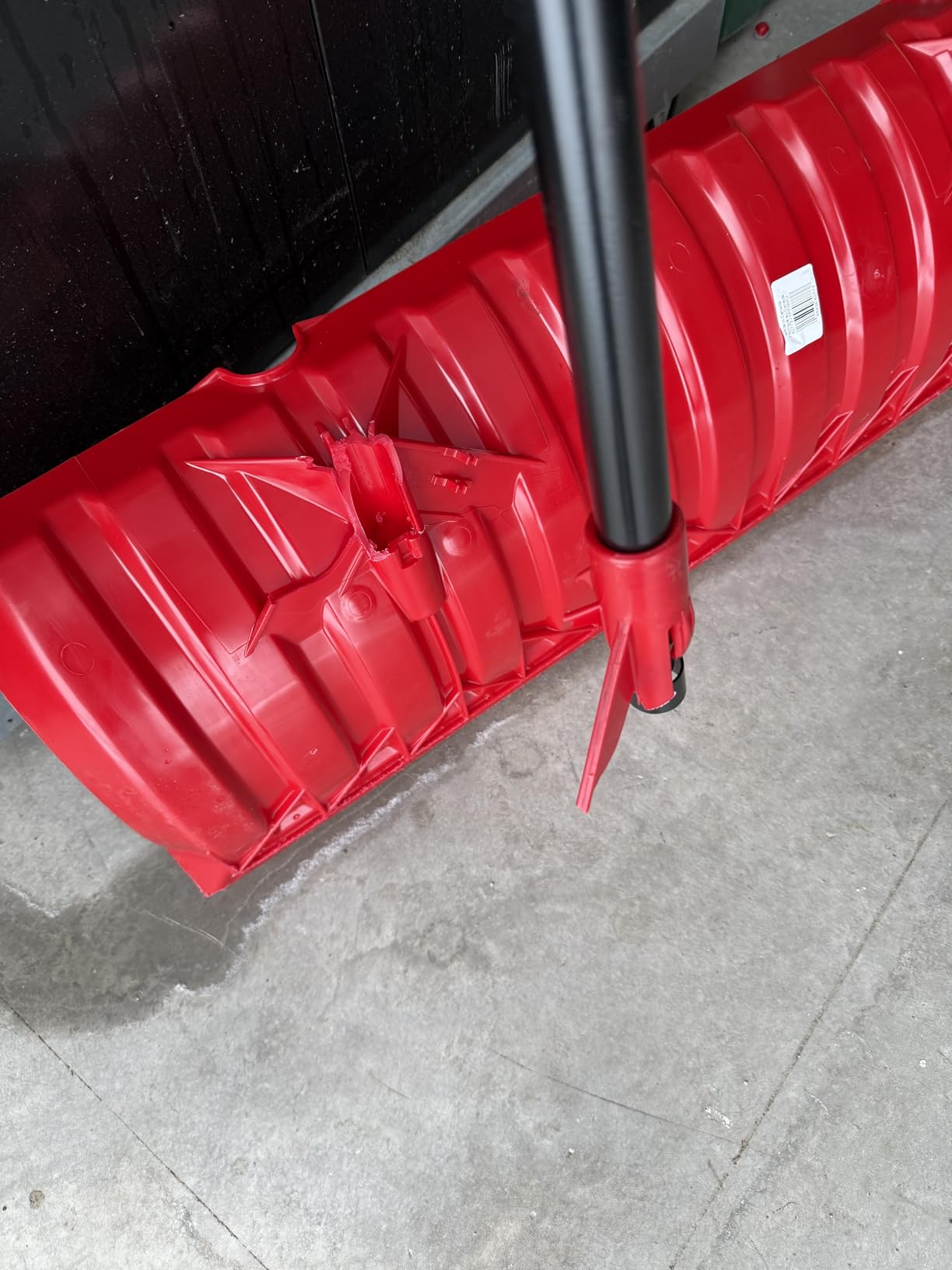 Garant Yukon 36 in. Poly Snow Pusher with 42.5 in. Steel Handle - 1 Each customer photo 2