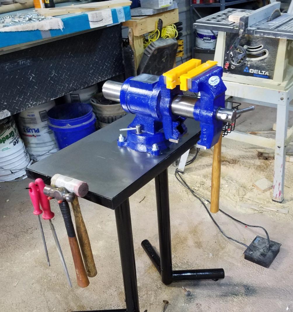 IRWIN Tools Multi-Purpose Bench Vise, 5-Inch (4935505) customer photo 1