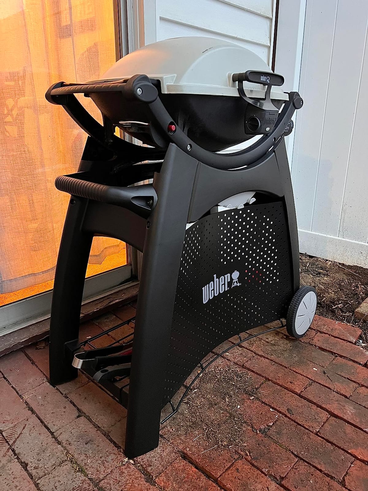 Weber® Q Cart for Grilling, Black customer photo 2