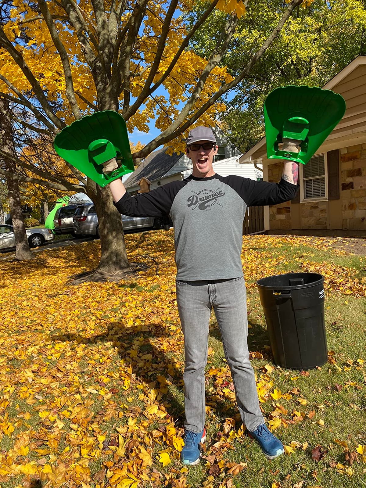 GARDEASE Leaf Scoops, Ergonomic Large Hand Held Rakes for Yard (1 Pair) customer photo 2