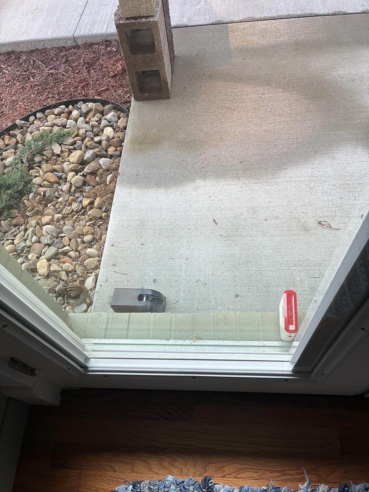 PestContro Portable Ultrasonic Rodent Repeller, Cordless Non-Lethal Pest Control, Dual Frequency, Mice Rats Squirrels Chipmunks Kitchen Office Garage Basement Shed Storage Attic customer photo 1