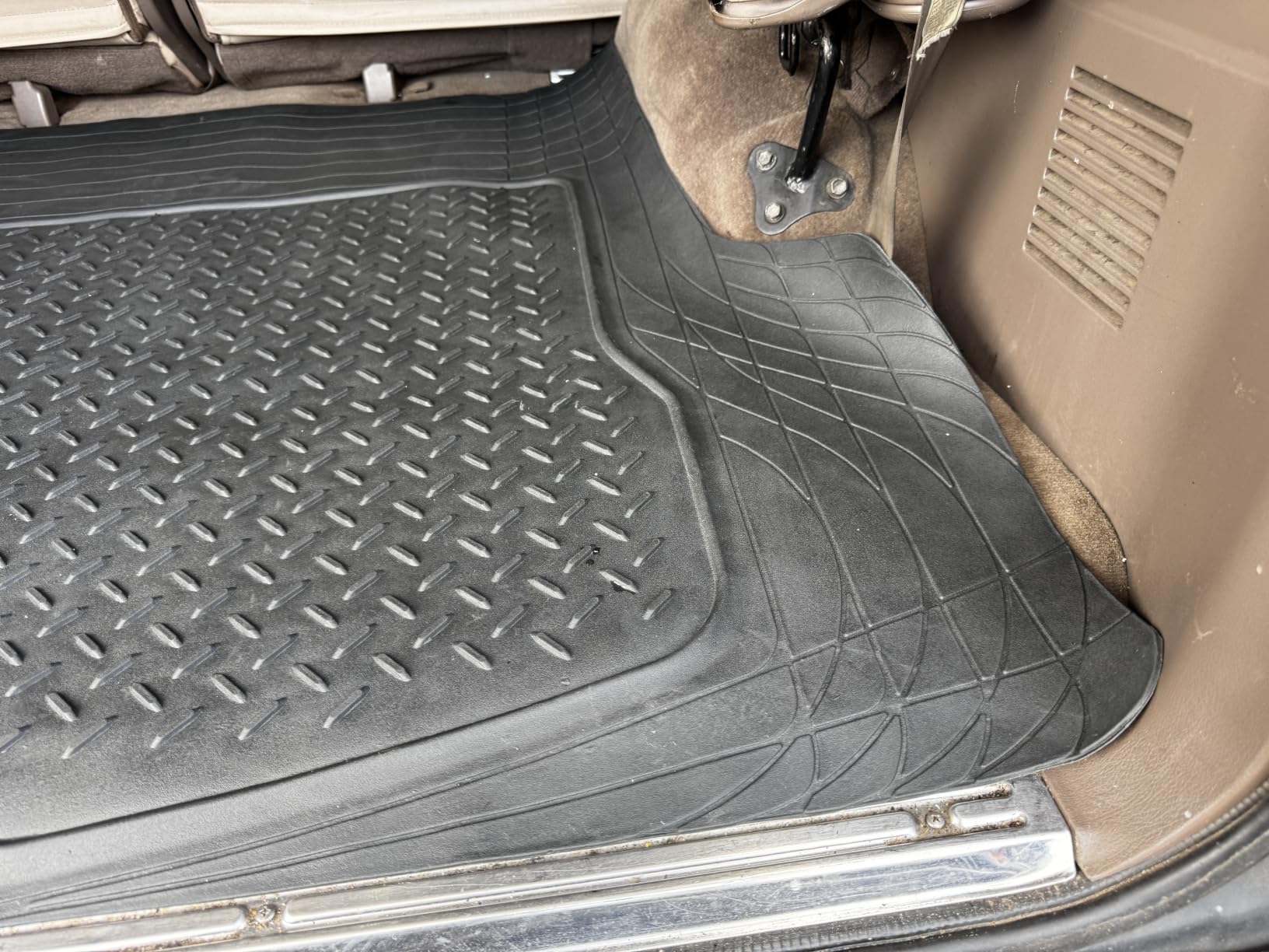 Heavy Duty Cargo Liner Floor Mat-All Weather Trunk Protection, Trimmable to Fit & Durable HD Rubber Protection for Car SUV Sedan Auto customer photo 1