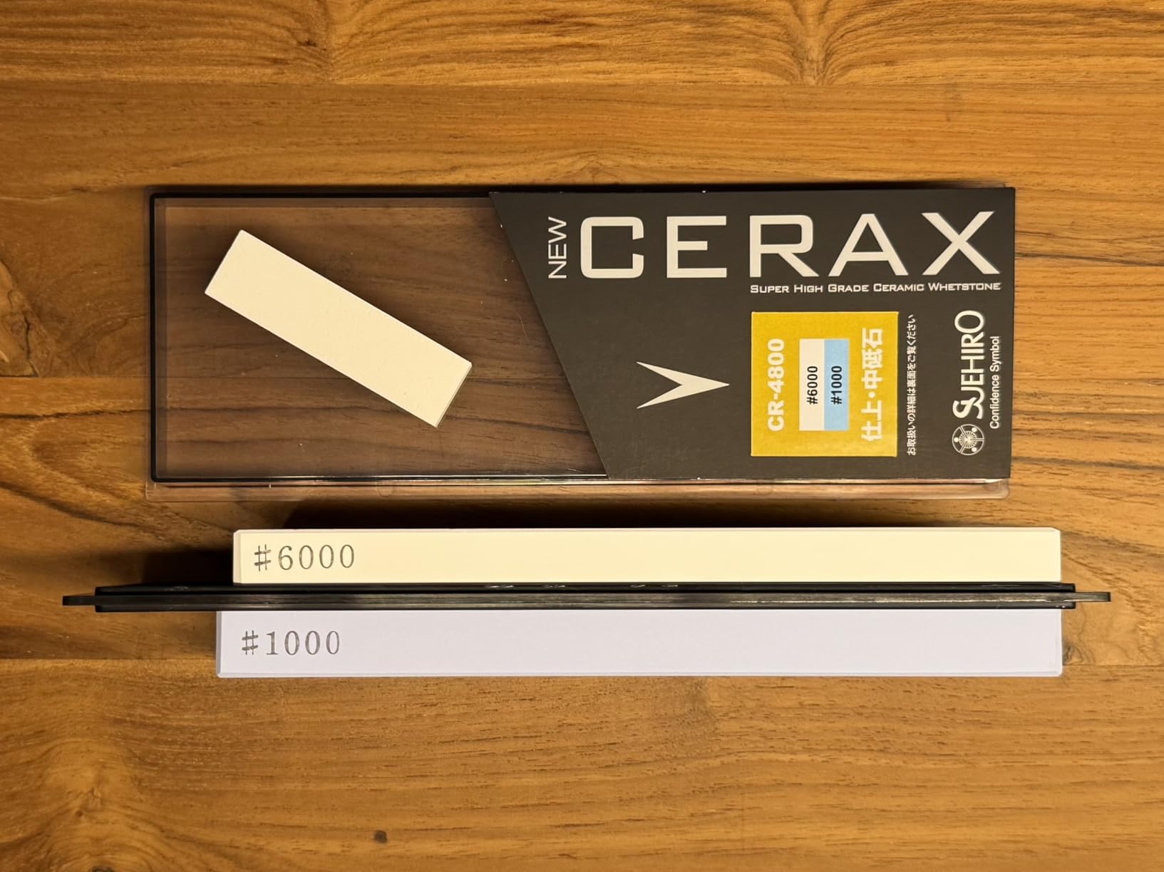 Suehiro NEW CERAX CR-4800 Combination sharpening stone: # 6000 / # 1000 (WA), Soaking stone/ customer photo 1
