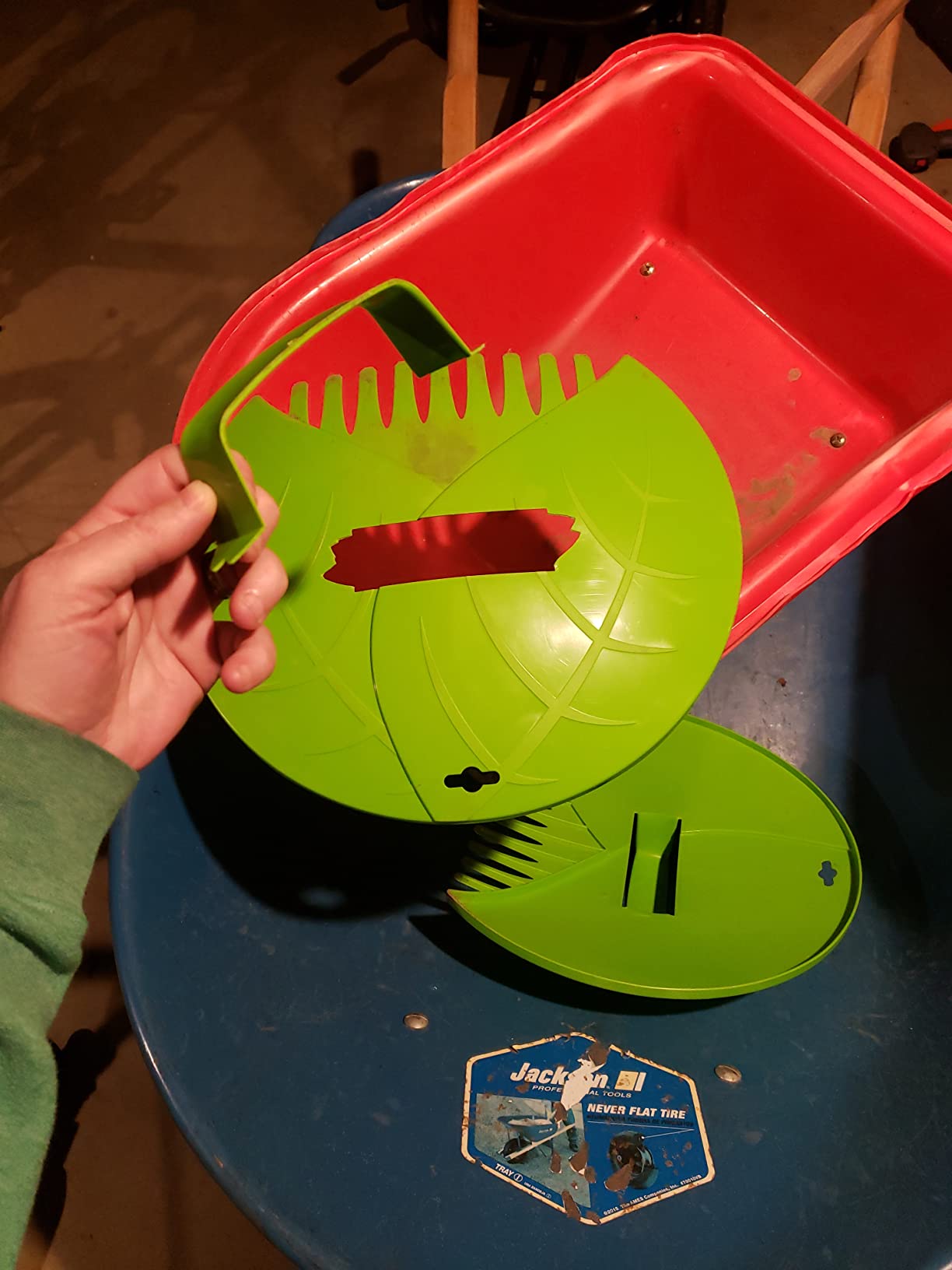Gardenised Pair of Leaf Scoops Plastic Hand Rake, Green customer photo 2