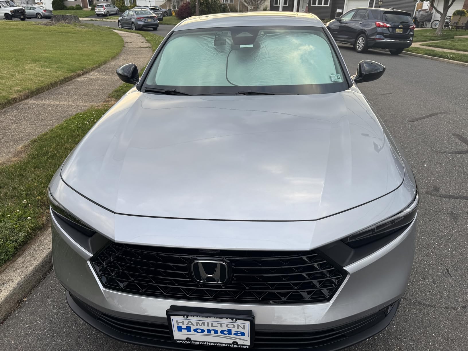 EzyShade Car Windshield Sun Shade. See Vehicle Size-Chart. Large (L) Size customer photo 1