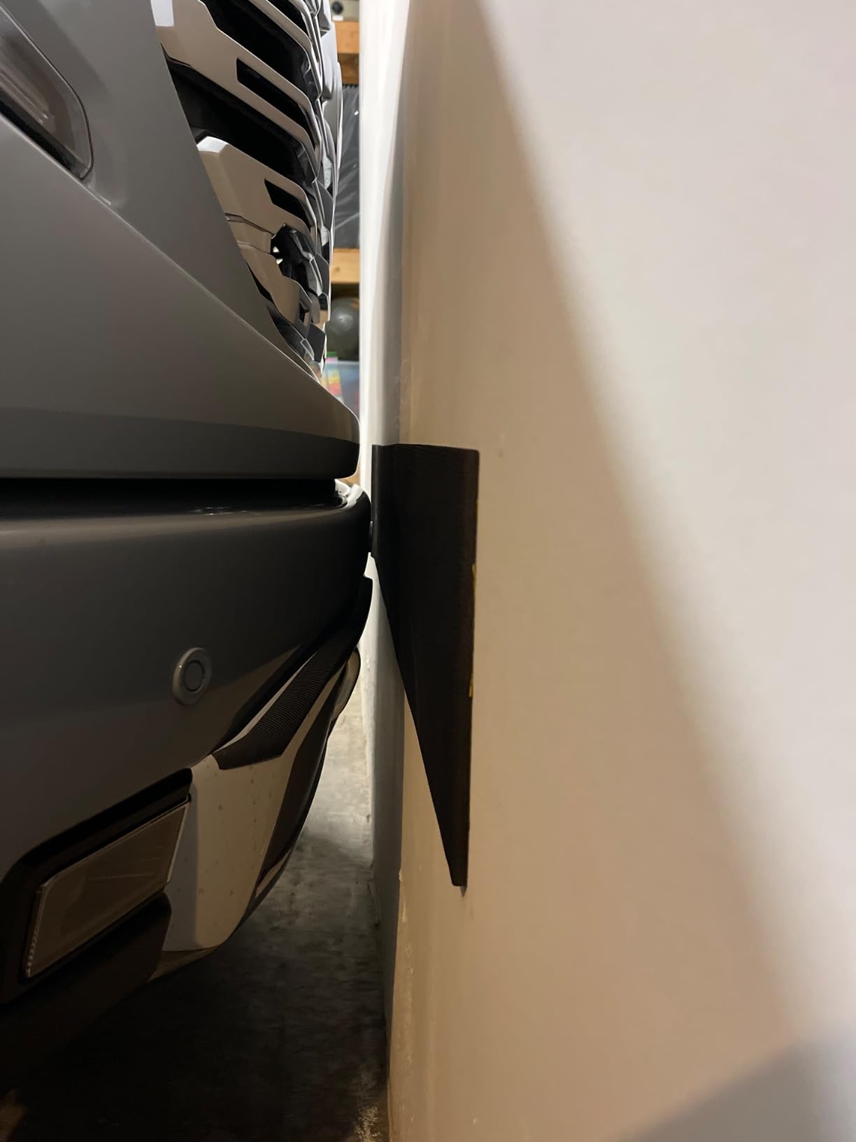 Spurtar Garage Wall Protector, Waterproof Garage Parking Aid Car Door Protector Self Adhesive Corner EVA Foam Wall Bumper Guards Padding for Door Ding Protection Black,157
