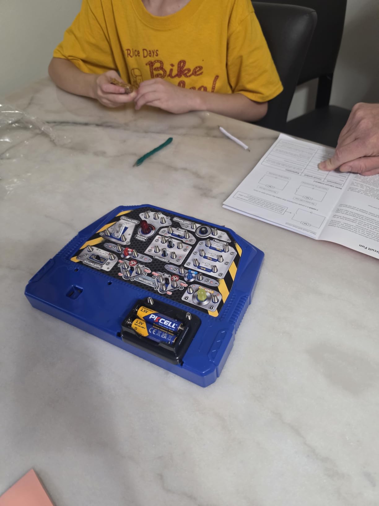 Playz Advanced Circuit Board for Kids, Science Kits for Kids Age 8-12 customer photo 1