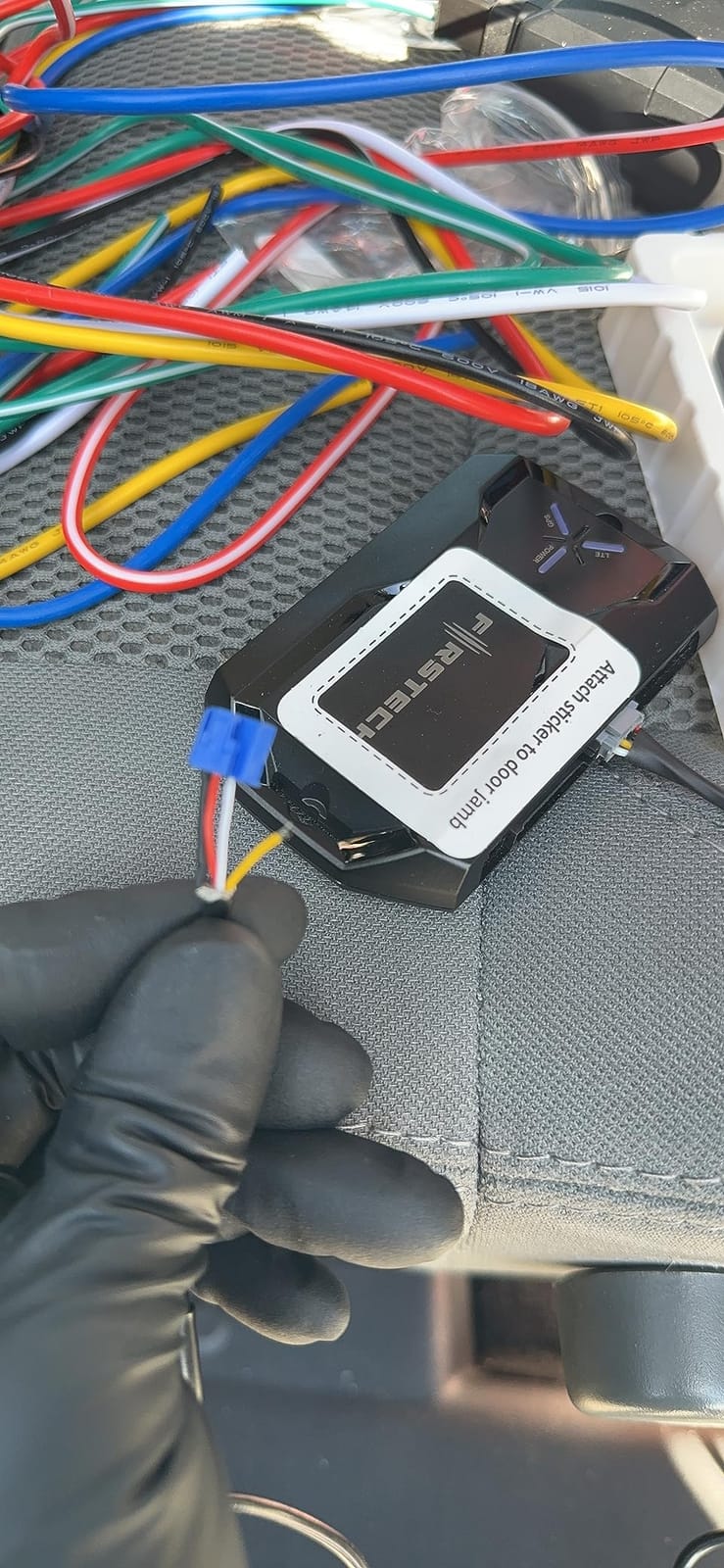 Compustar CSX4900-S 4-Button 2-Way, 3000' Remote Start System w/Drone X1LTE customer photo 1