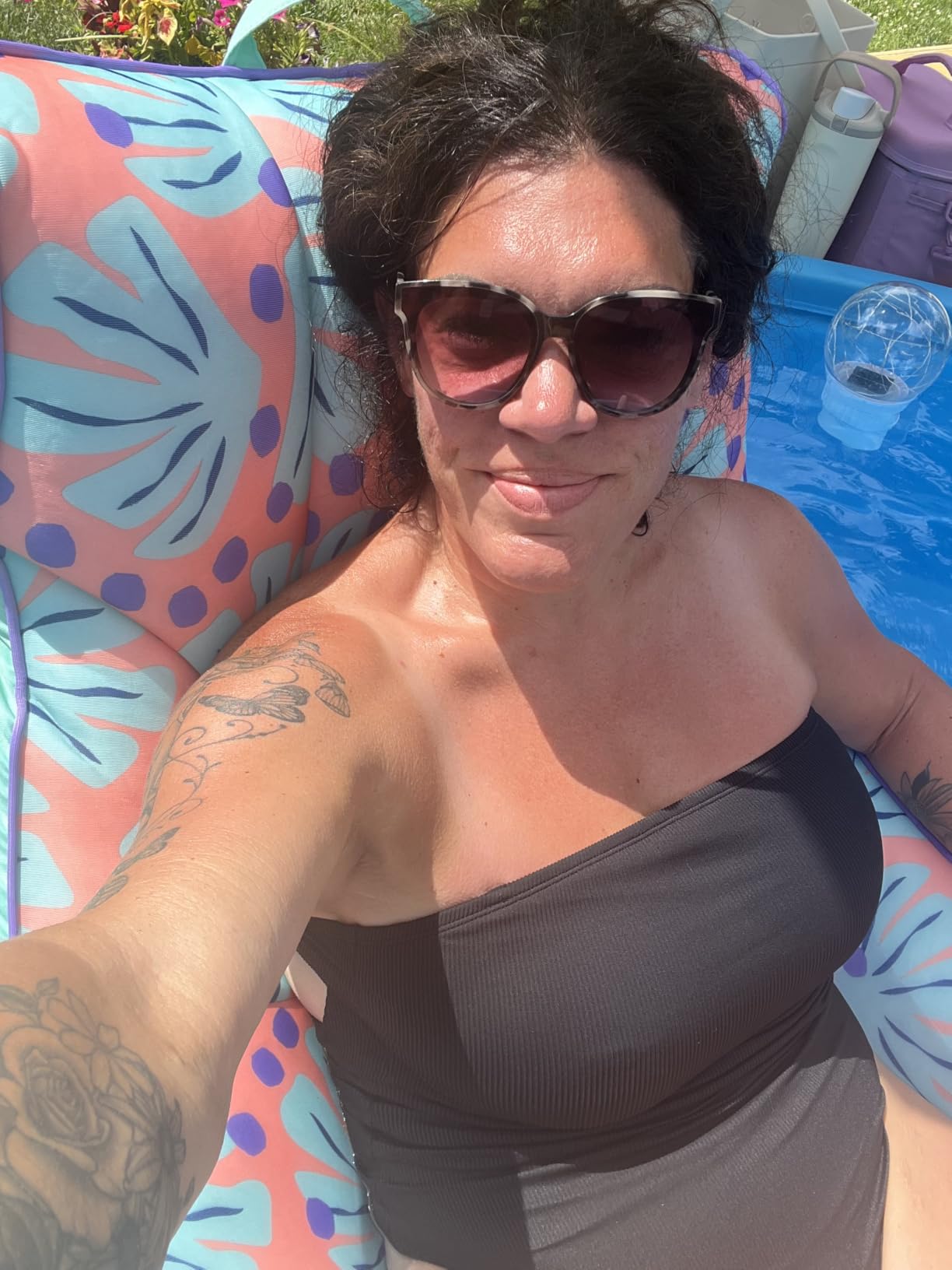 Big Joe Captain's Float No Inflation Needed Pool Lounger with Drink Holder, Blurred Blue Double Sided Mesh, Quick Draining Fabric, 3 feet customer photo 2