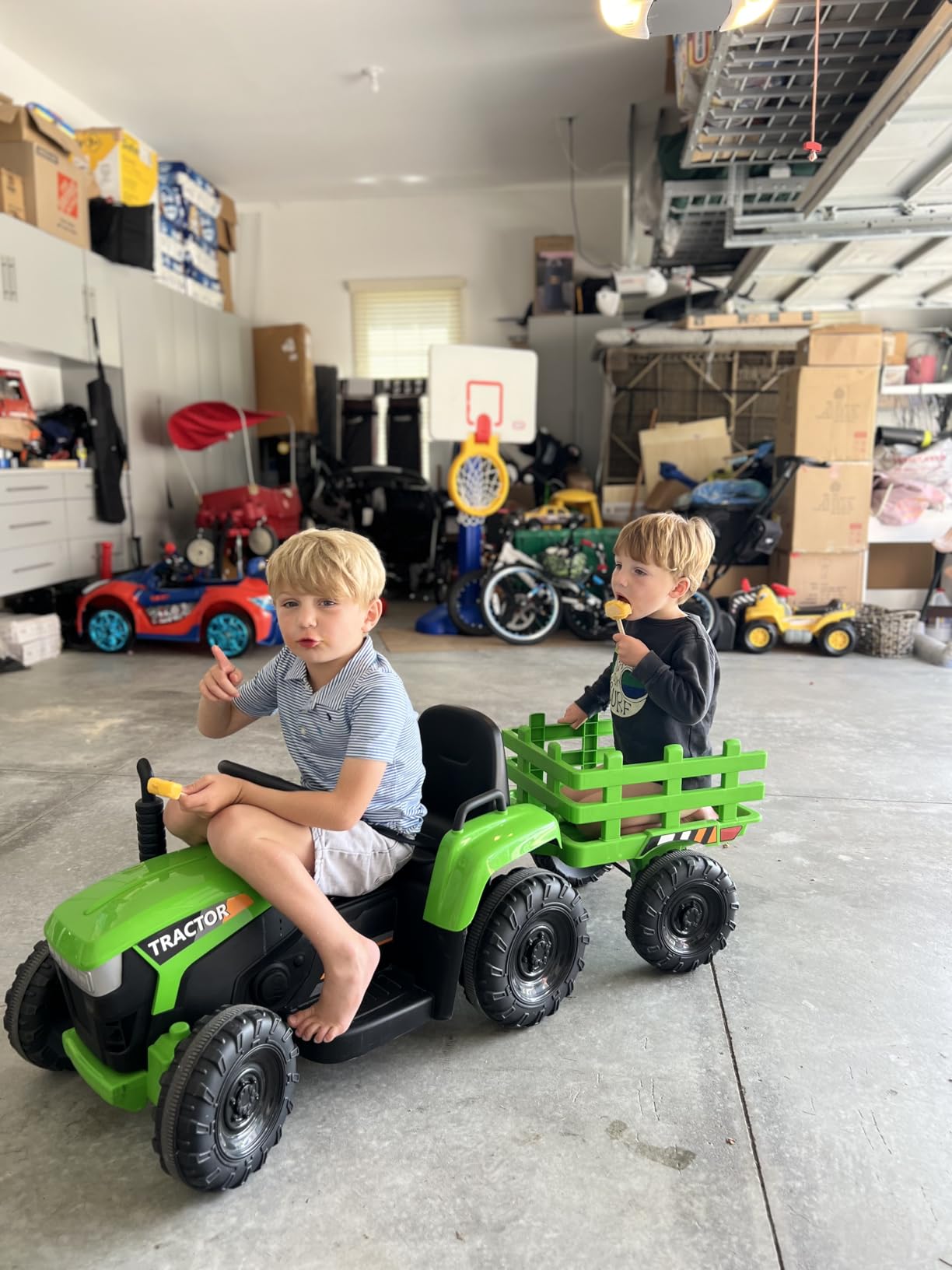 TOBBI 12V Kids Electric Tractor, Toddlers Ride On Vehicle Toy with Trailer customer photo 1