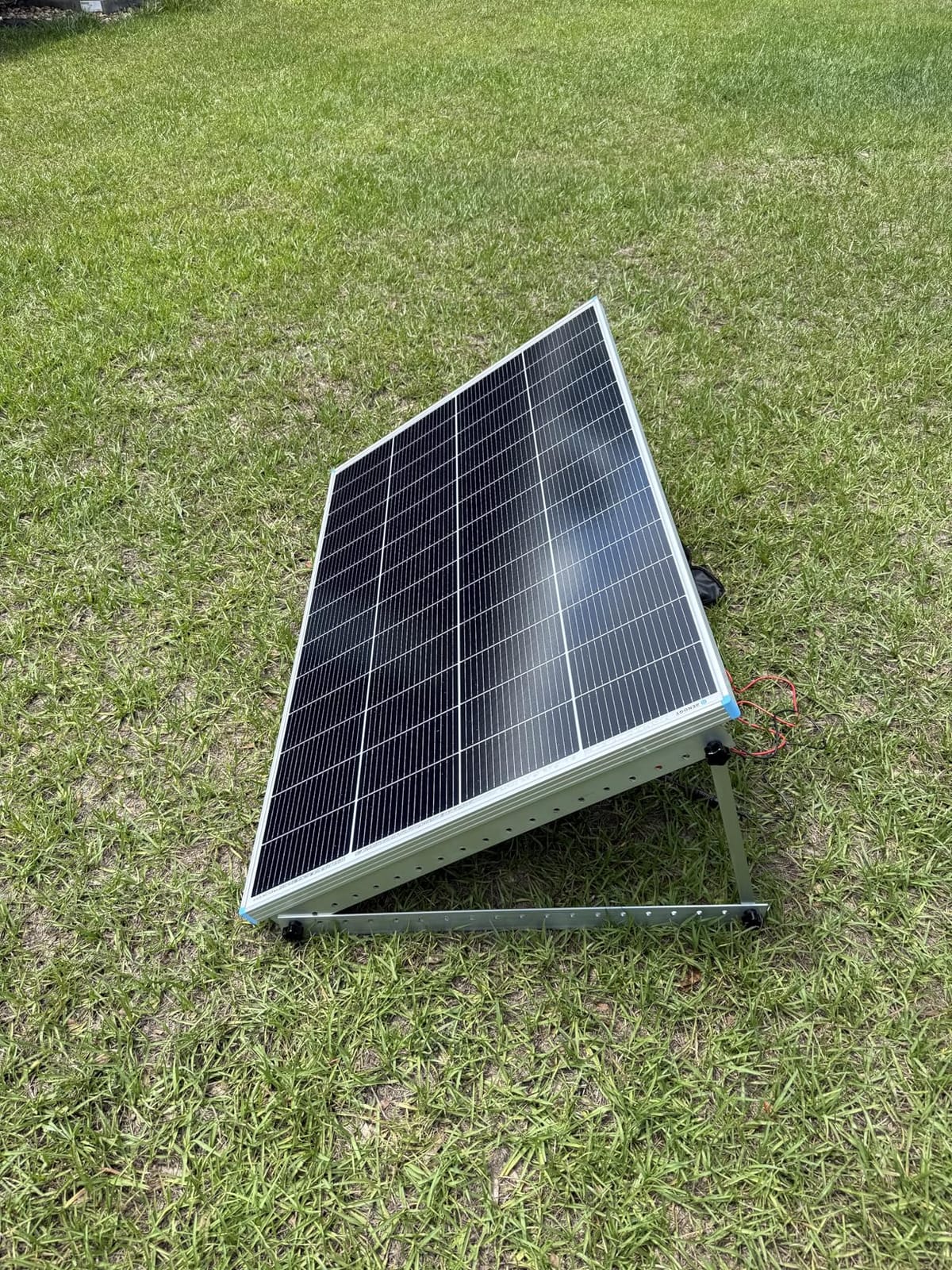 Renogy Solar Panels 200 Watt, N-Type Solar Panel 25% High-Efficiency 16BB customer photo 1