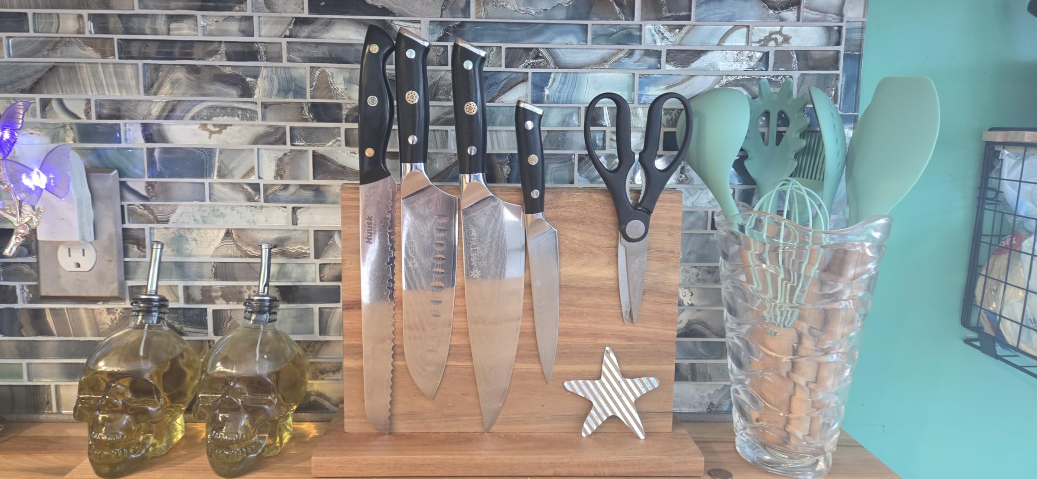 Resafy Large Magnetic Knife Holder,Acacia Wooden Magnetic Knife Block 16 X 12 Inches,Rack Magnetic Universal Stands with Strong Enhanced Magnets Strip Kitchen Storage Cutlery Organizer Without Knifves customer photo 2