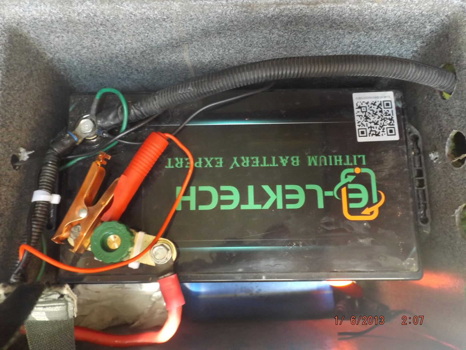 [Upgraded] 30A PWM Solar Charge Controller with Auto Parameter LCD Display customer photo 1