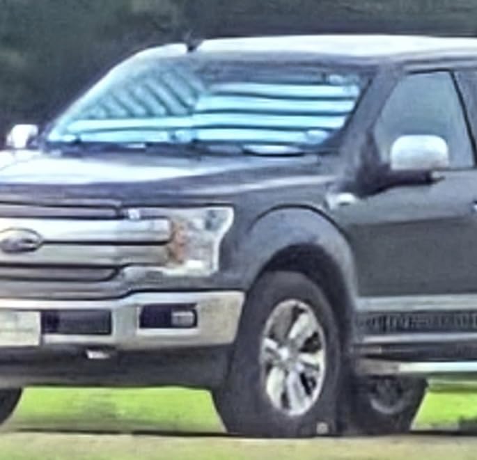 Autoamerics Truck Windshield Sun Shade - American Flag, 64 x 33.5 in customer photo 1