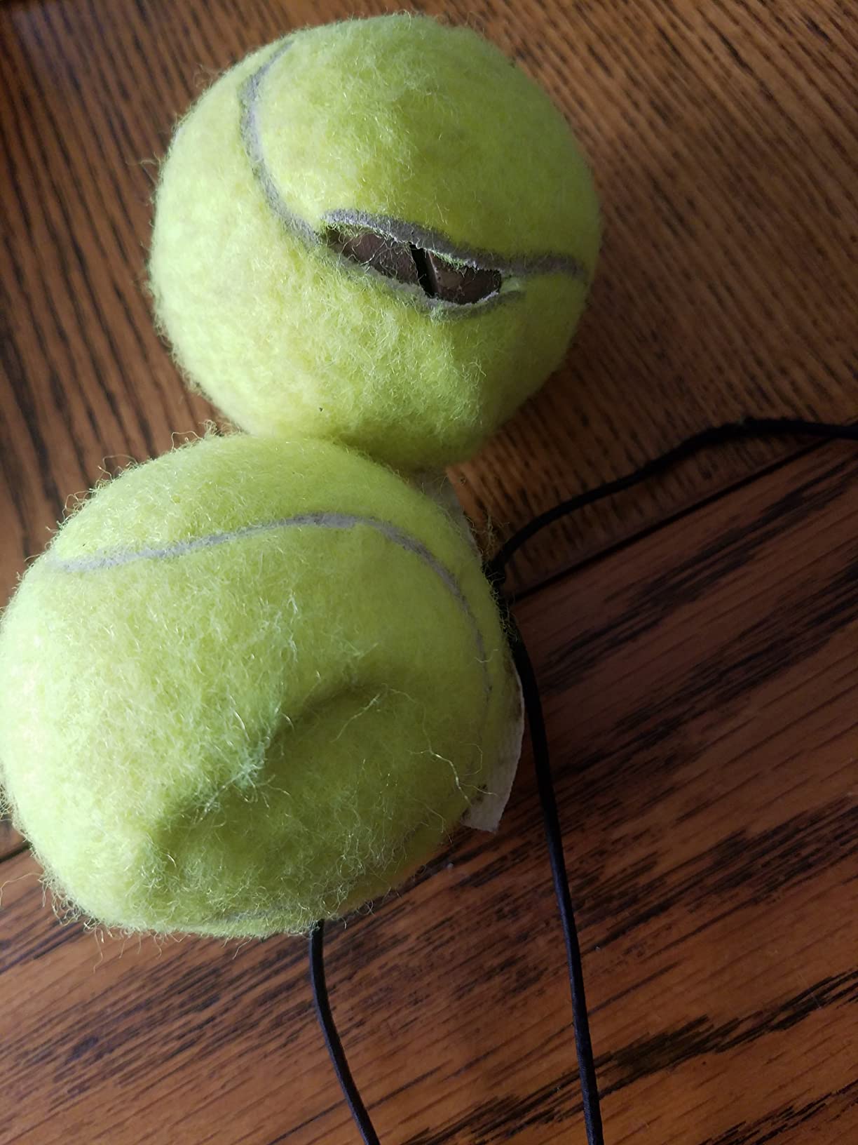 Tennis Rebound Ball & Trainer Kit with 4 Balls & 4 Elastic Ropes for Beginners, Kids & Adults customer photo 1