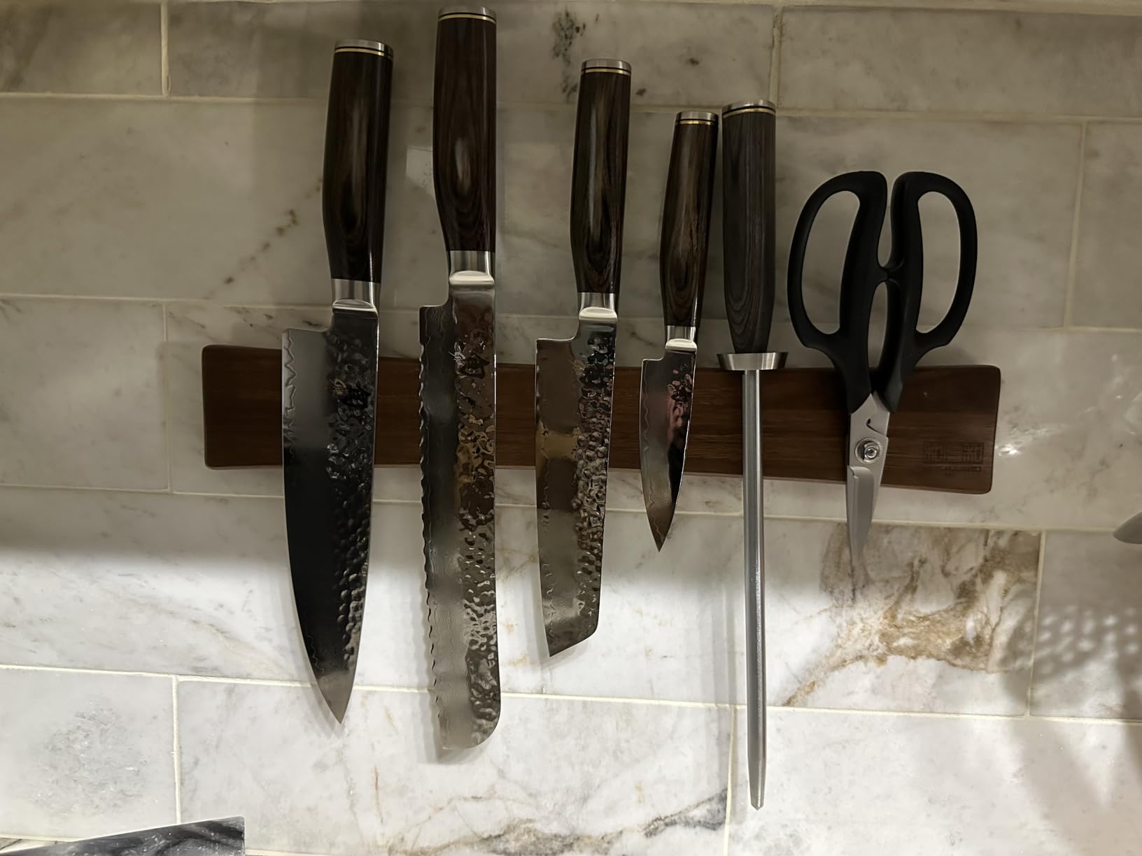HOSHANHO Magnetic Knife Strips, Magnetic Knife Holder for Wall 16 Inch customer photo 2