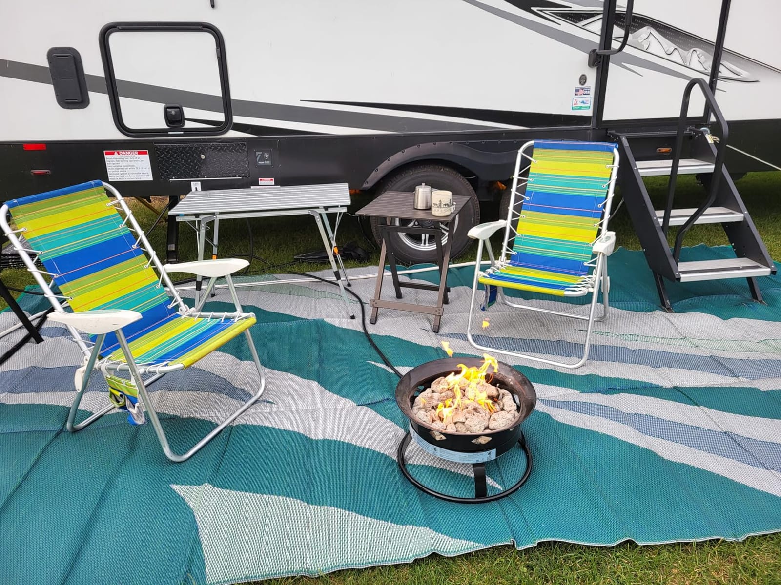 Flame King Smokeless Propane Fire Pit, 19-inch Portable Firebowl, 58K BTU with Self Igniter, Cover, & Carry Straps for RV, Camping, & Outdoor Living customer photo 1