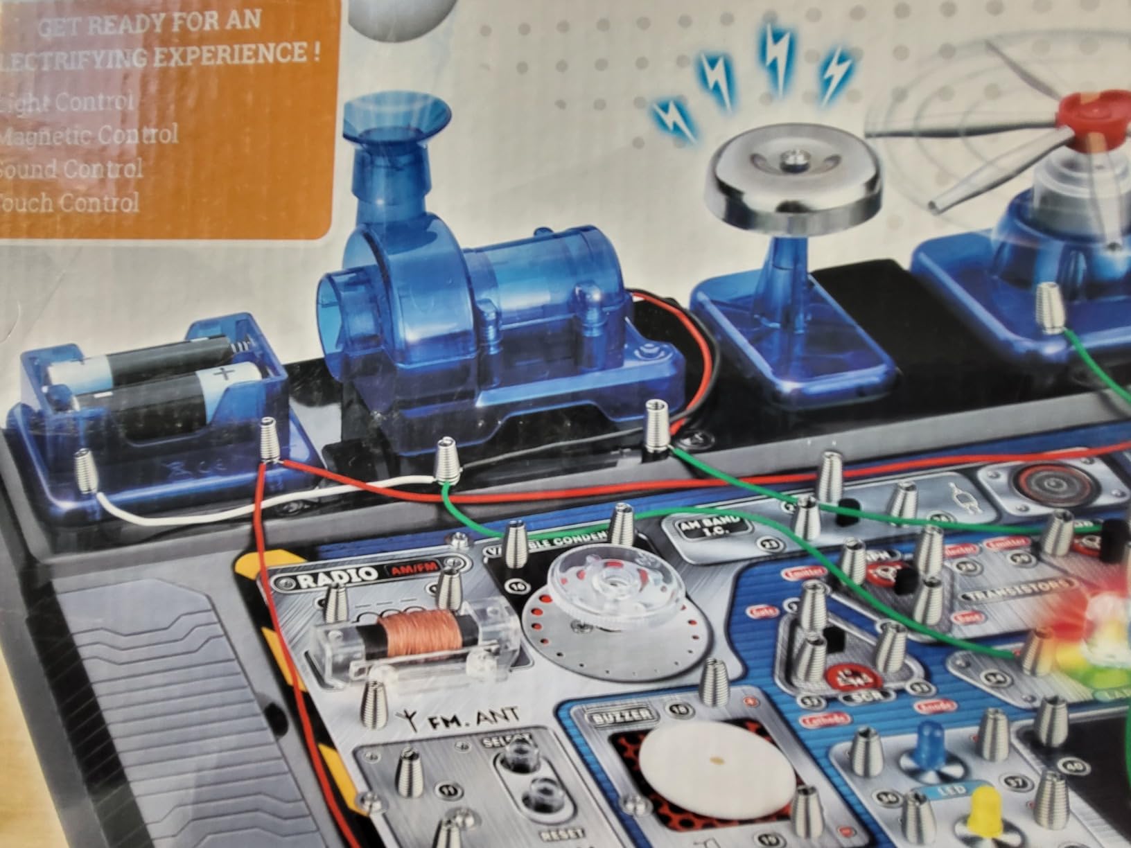 Dr. STEM Toys Circuit Science Kit, Includes Over 100 Electrical Experiments with Lights, Sounds, and Action - for Boys and Girls Ages 8+ customer photo 1