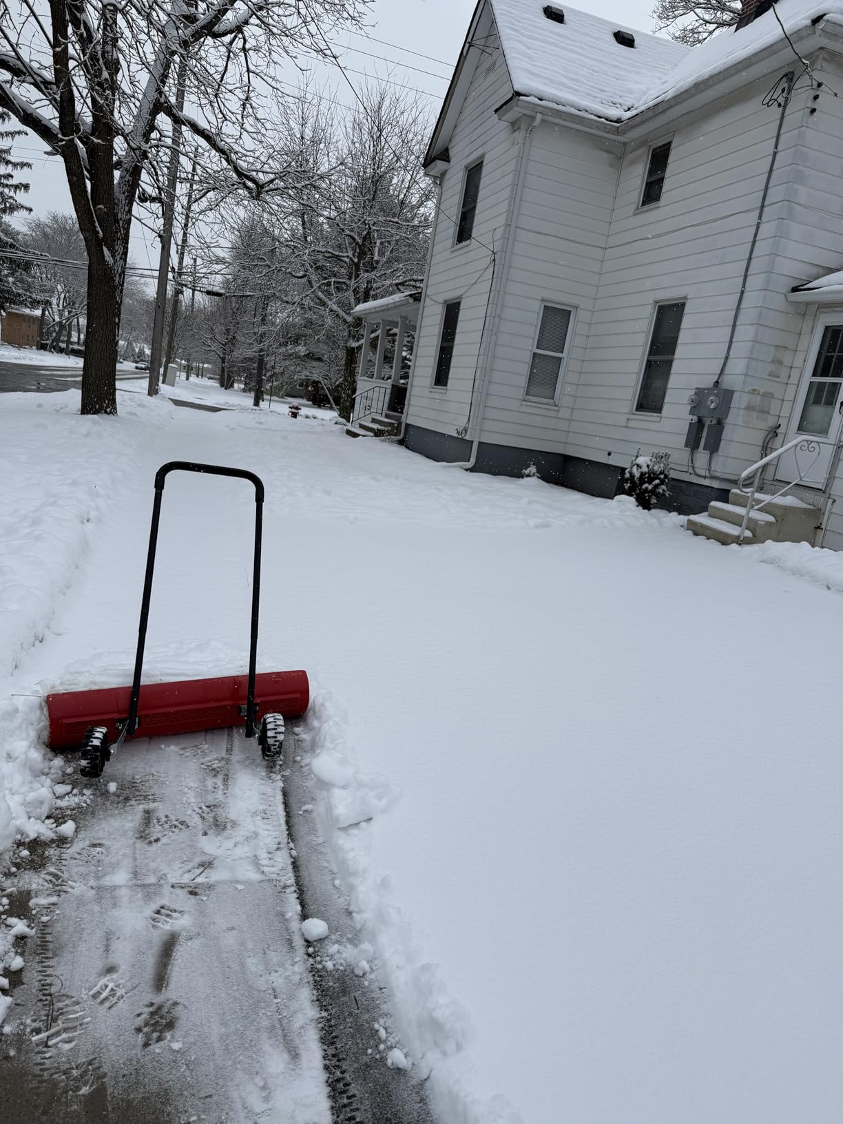 38 Inch Snow Shovel for Driveway, Brewin SnowPro Bi-Direction Heavy Duty Snow Pusher with Wheels and Angled Blade for Efficient Snow Removal, Back Saver Snow Plow for Doorway Sidewalk customer photo 1
