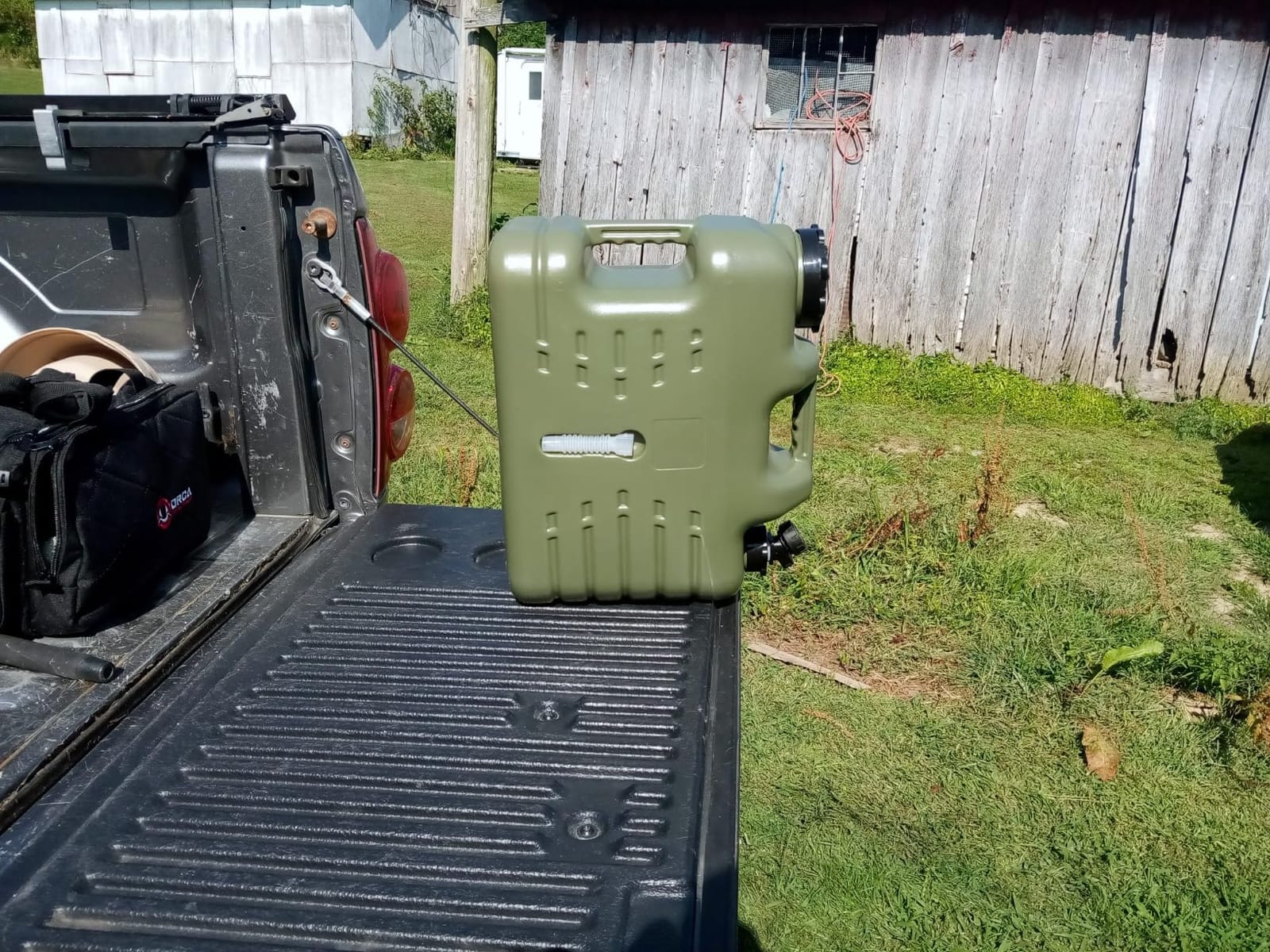 20 Gallon Portable Water Tank with Spigot&Hose customer photo 2