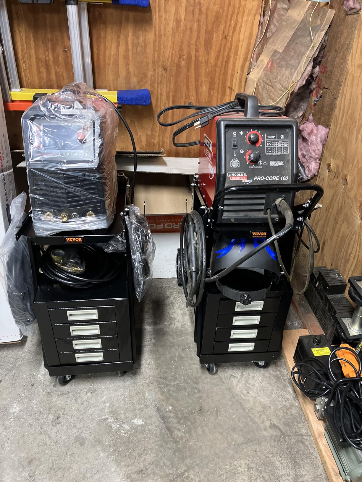 VEVOR Welding Cart, 2-Tier 4 Drawers Welder Cart 265 LBS Weight Capacity customer photo 2