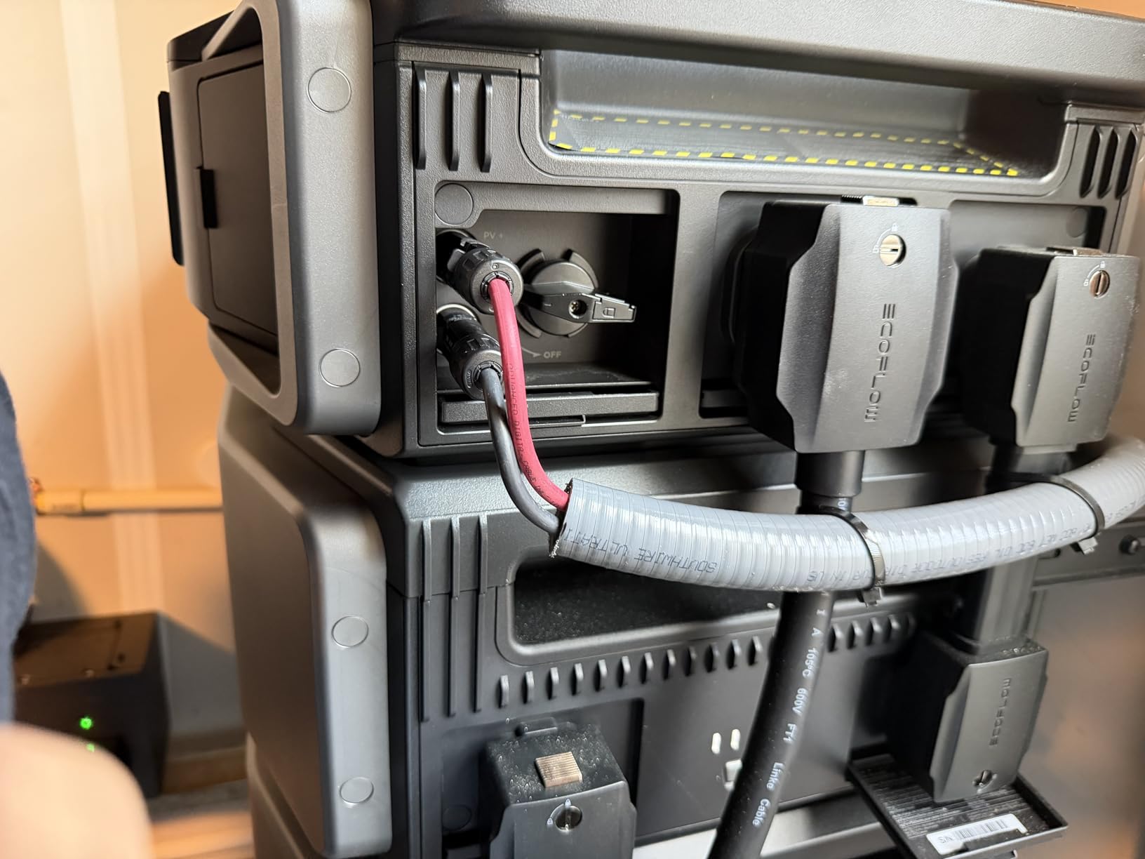 EF ECOFLOW DELTA Pro Ultra 6144Wh Power Station, 120/240V 7200W AC Outpu customer photo 2