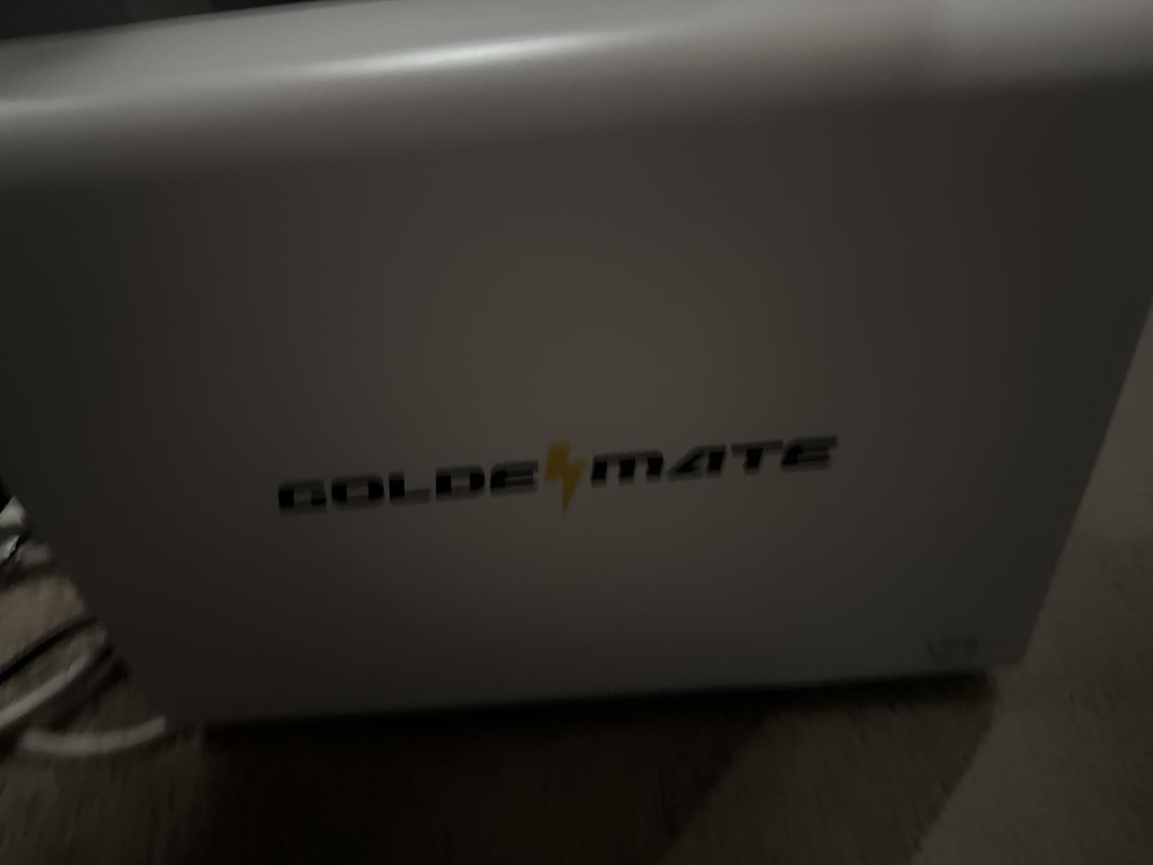 GOLDENMATE 1000VA/800W Lithium UPS Battery Backup & Surge Protector, White customer photo 1