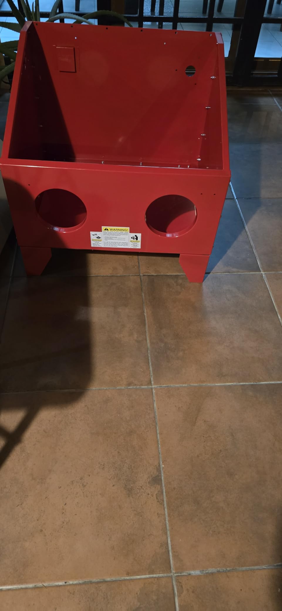 90 Gallon Sandblasting Cabinet, Blue customer photo 1