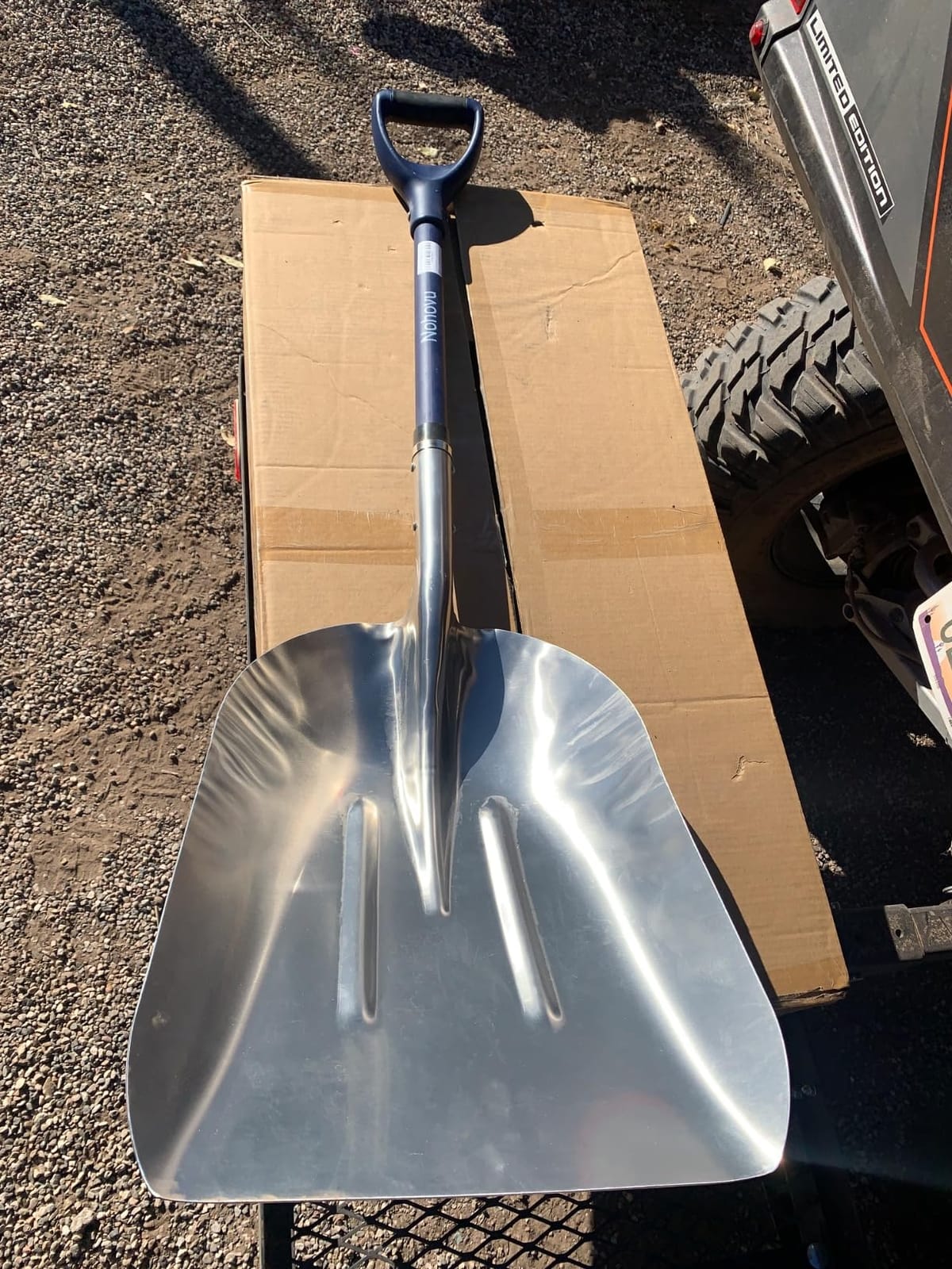 Nohovu Aluminum Snow Shovel - Large Capacity Driveway Snow Removal Tool, Fiberglass D-Handle, 45 Inch Blade customer photo 2