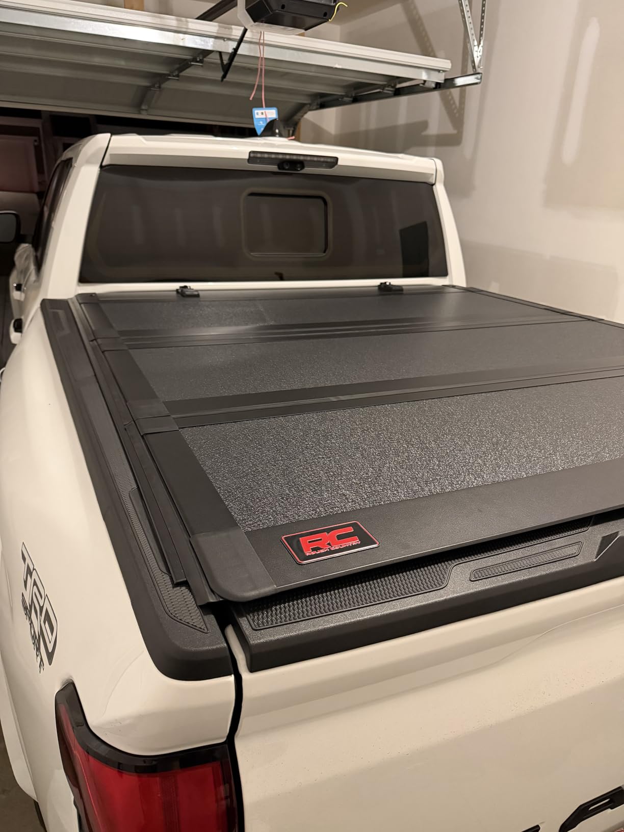 Rough Country Hard Tri-Fold Flip Up Tonneau Cover for Toyota Tacoma (2024-2026) - Flush Aluminum Bed Cover, Fits 5' Bed w/Utility Rail System customer photo 1